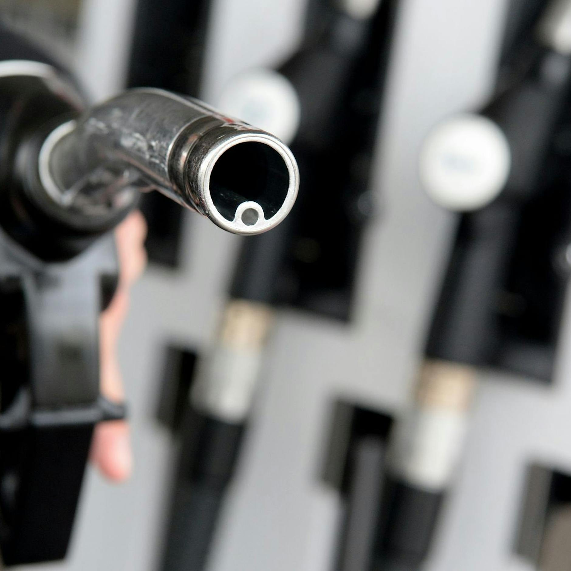 Tankrabatt, höhere Pendlerpauschale, Heizkostenzuschuss: Wer profitiert davon am meisten – und wer nicht?