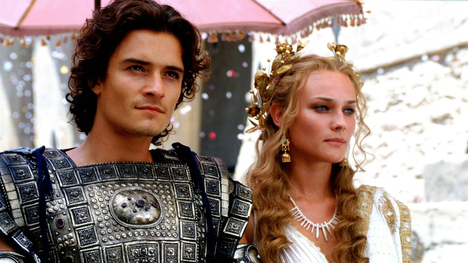 Diane Kruger als Helena im Film „Troja“ an der Seite von Orlando Bloom, der den Paris spielte.