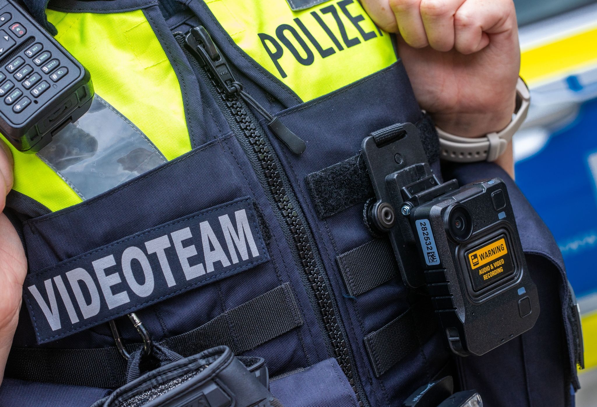 Image - Bodycam-Bilanz der Polizei: Verhindern diese Kameras Angriffe auf unsere Rettungskräfte?