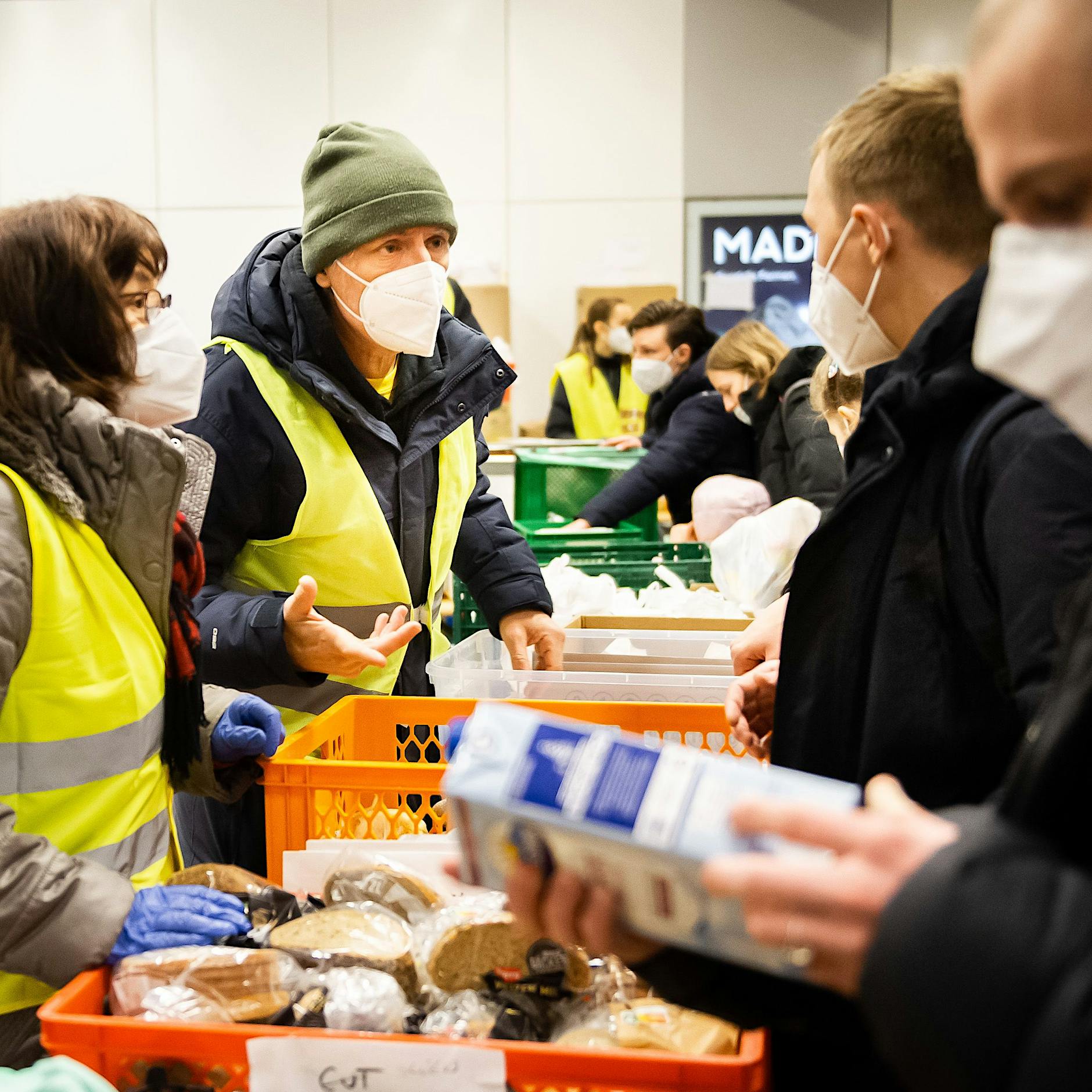 Freiwillige am Hauptbahnhof: „Ihr seid die einzigen Menschen, die ich habe“