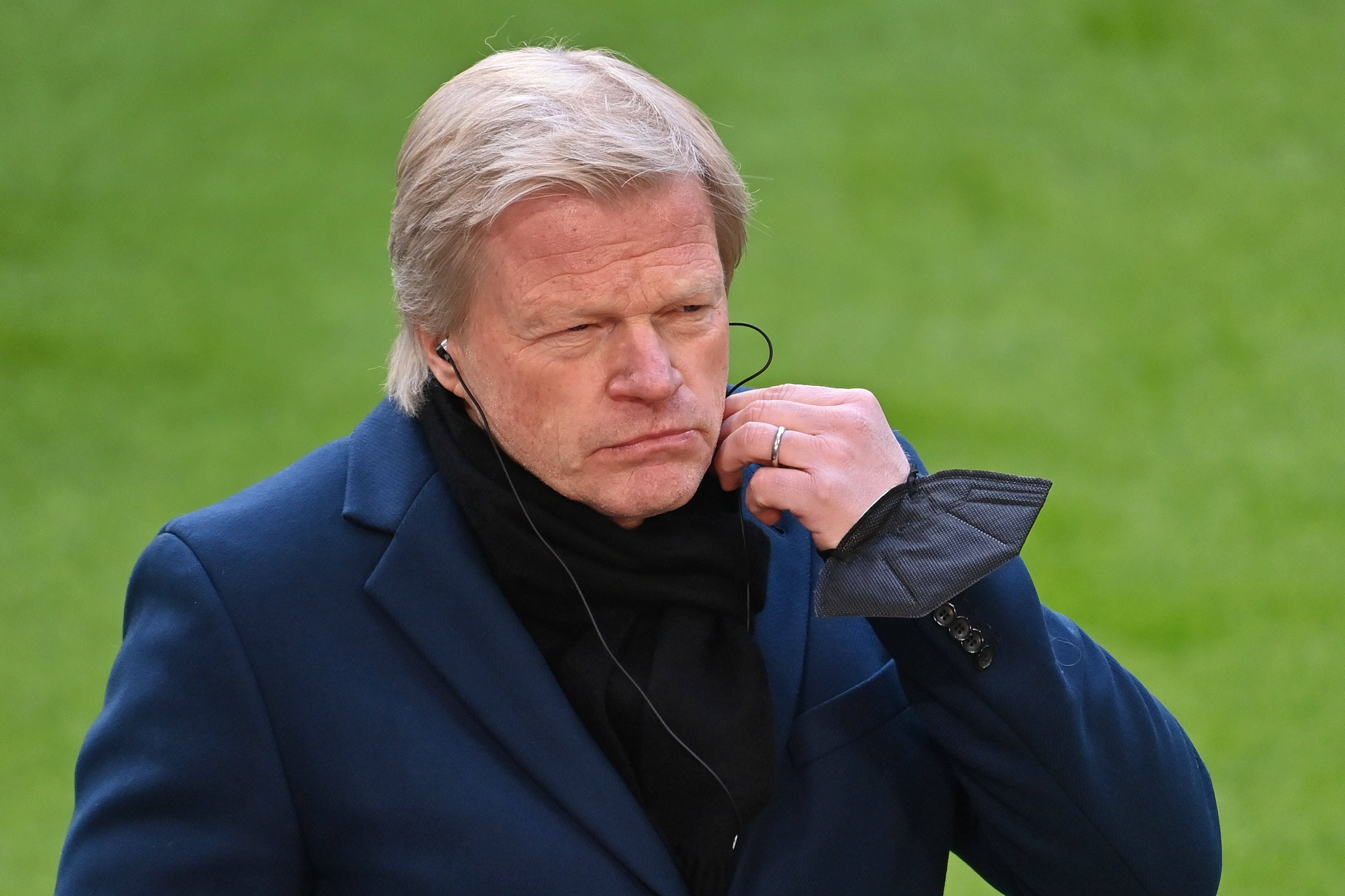 Wegen Bayern-Poker mit Lewandowski: Oliver Kahn geht auf Lothar Matthäus los