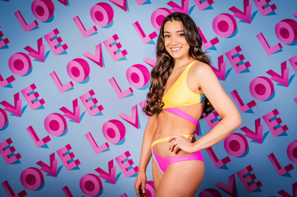 „Love Island“-Kandidatin Sandrine ist gleich mit zwei Ex-Unionern verwandt – raten Sie mal mit wem!