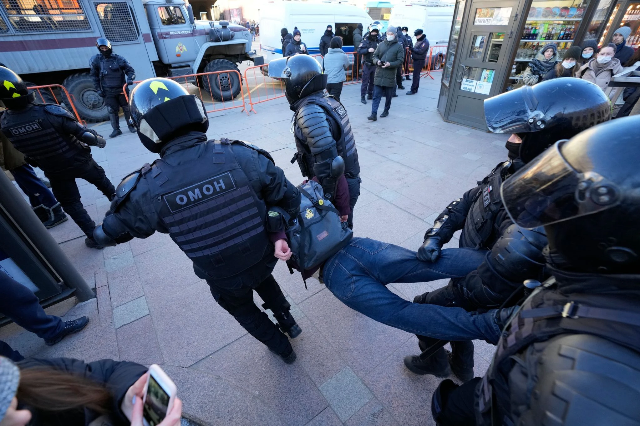 Proteste in Russland nach dem Beginn des Krieges in der Ukraine.