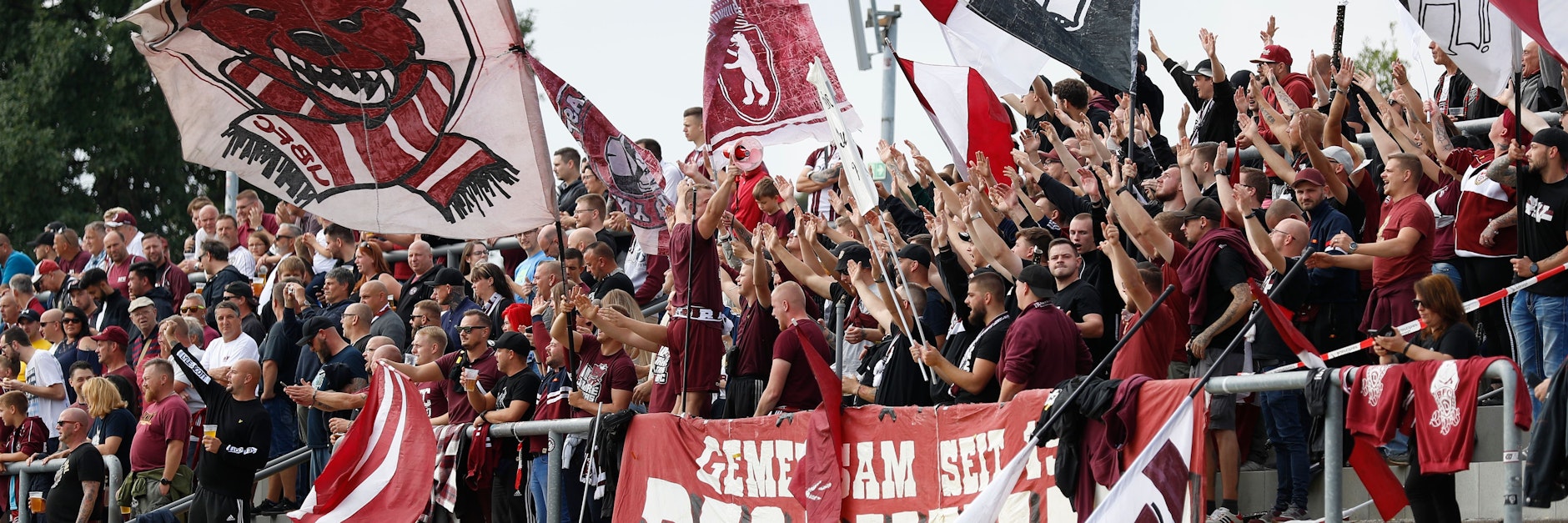 Volle Ränge, beste Stimmung – so soll’s sein am Sonntag im Sportforum.