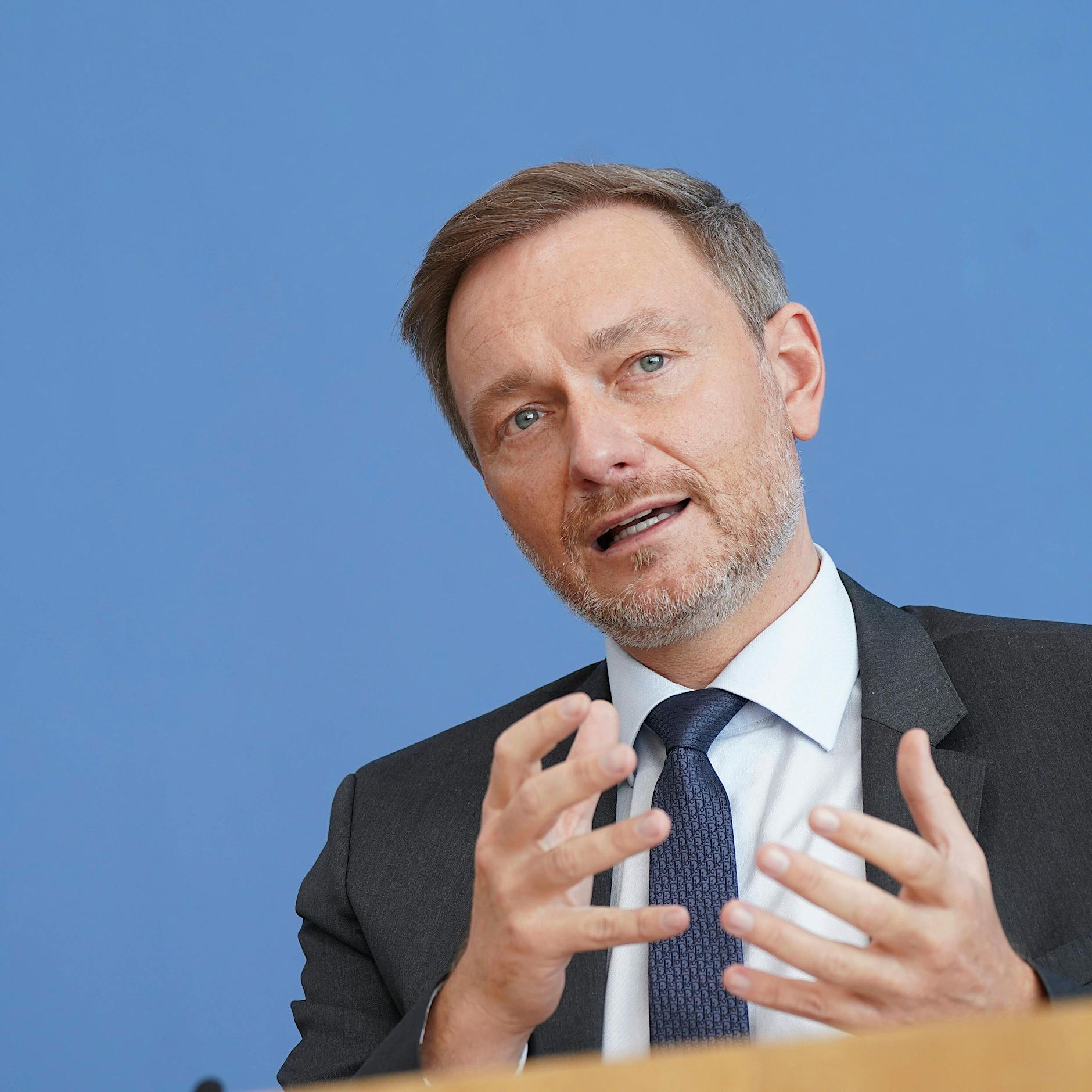 Lindner zu Energie-Embargo: „Alle Optionen liegen jeden Tag auf dem Tisch“