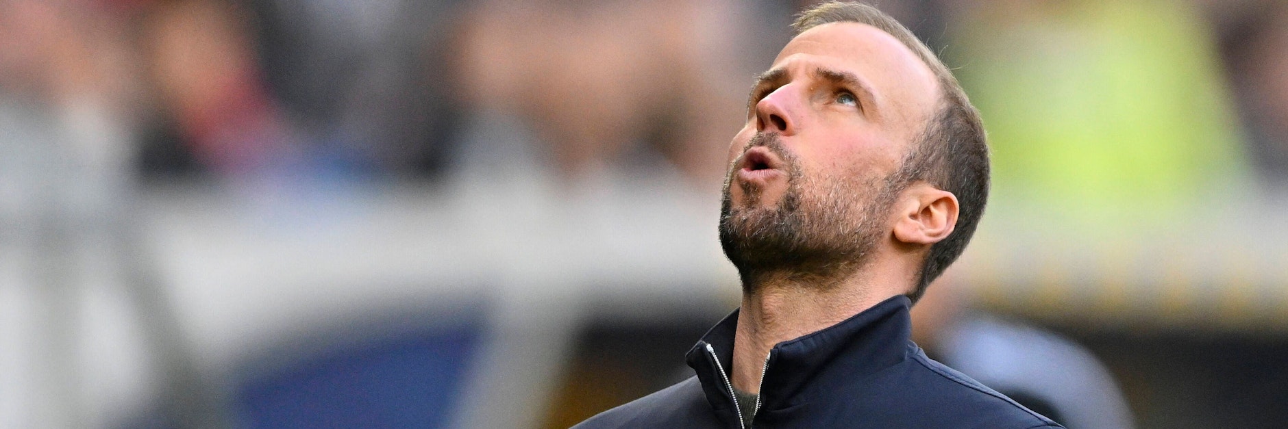 Hoffenheims Trainer Sebastian Hoeneß weiß noch nicht, was Sonnabend beim Magath-Comeback auf ihn zukommt.