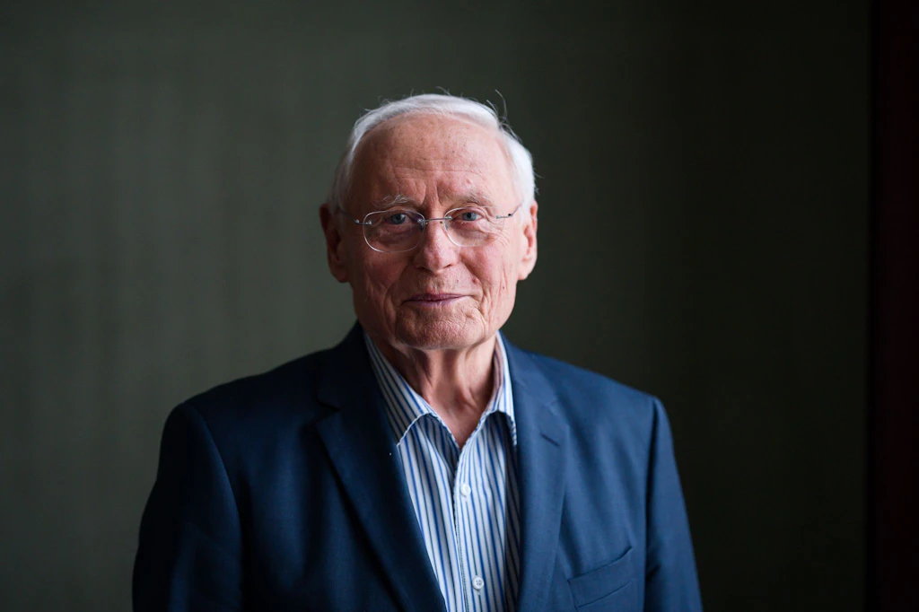 Oskar Lafontaine gibt USA und Nato Mitschuld am Ukraine-Krieg