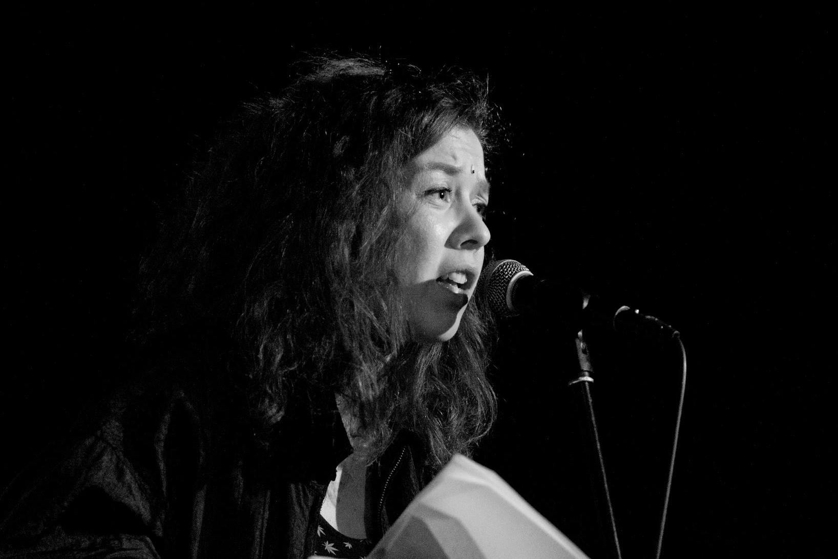 Aus Solidarität mit ihren ukrainischen Freunden und gegen Russlands „imperialistische und kolonialistische“ Handeln tritt die tatarische Lyrikerin Dinara Rasuleva auch am Sonntag auf.