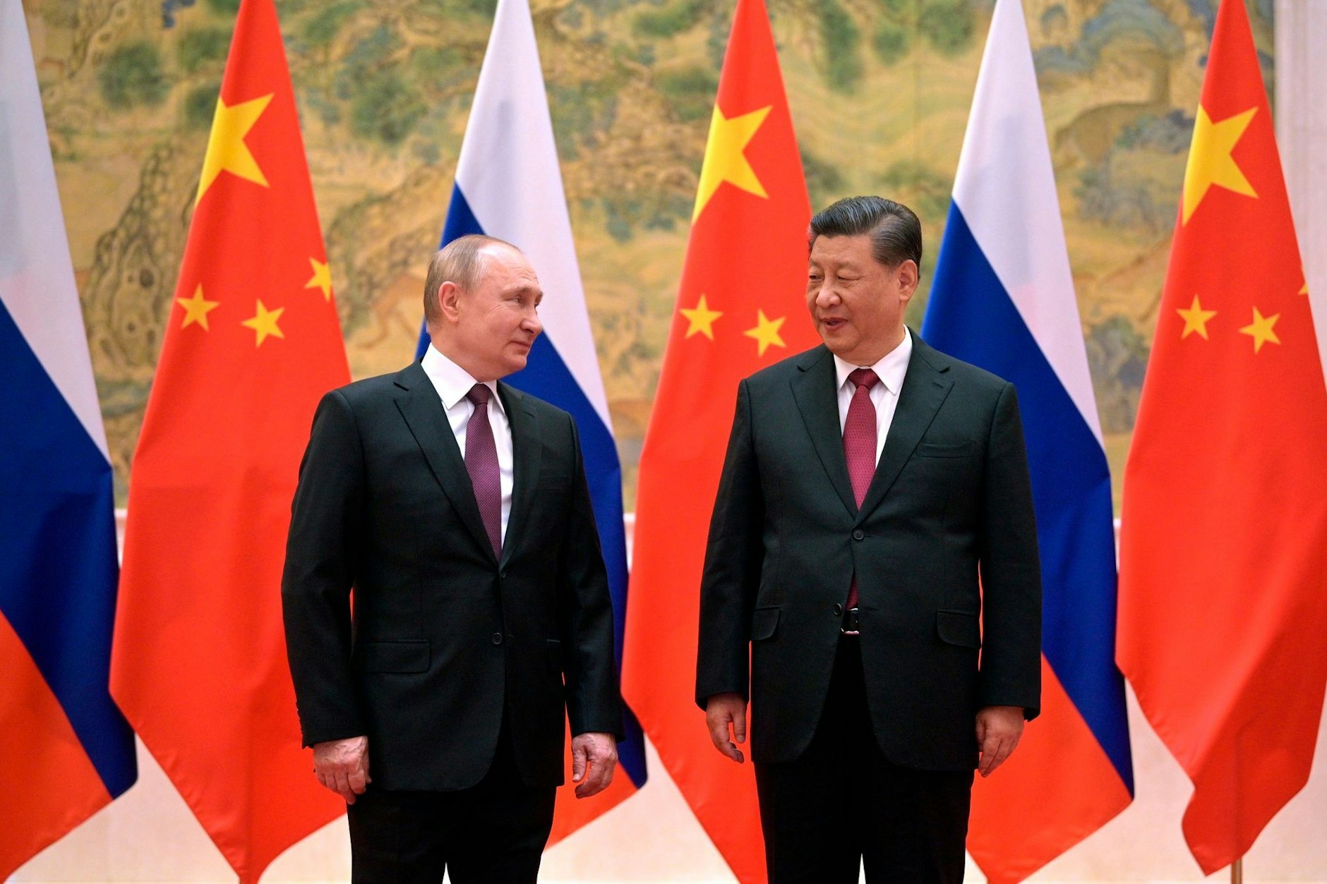 Xi Jinping (rechts) und Wladimir Putin (links) Anfang Februar in Peking