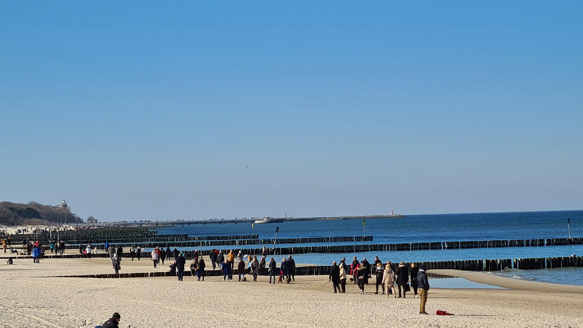 So sieht der Strand östlich von Kolobrzeg aus.