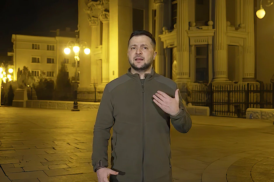 Der ukrainische Präsident Wolodymyr Selenskyj in einer Videobotschaft.