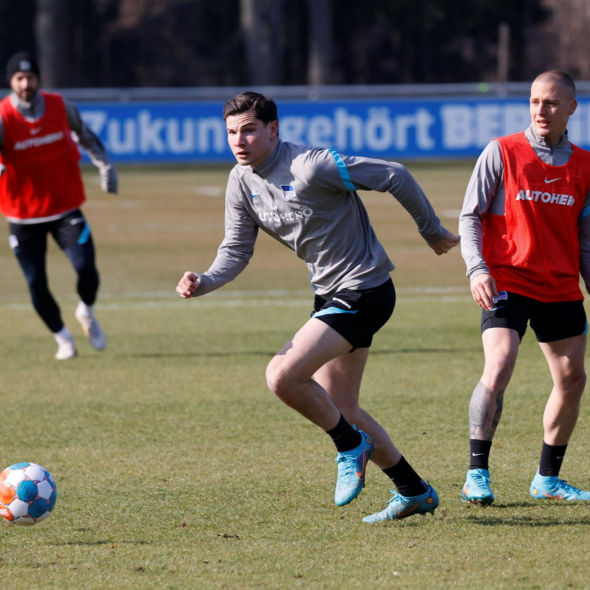 Hertha: Sonntag gab es den Vorgeschmack auf Magaths Schleifer-Wochen und die Spieler lächeln dabei