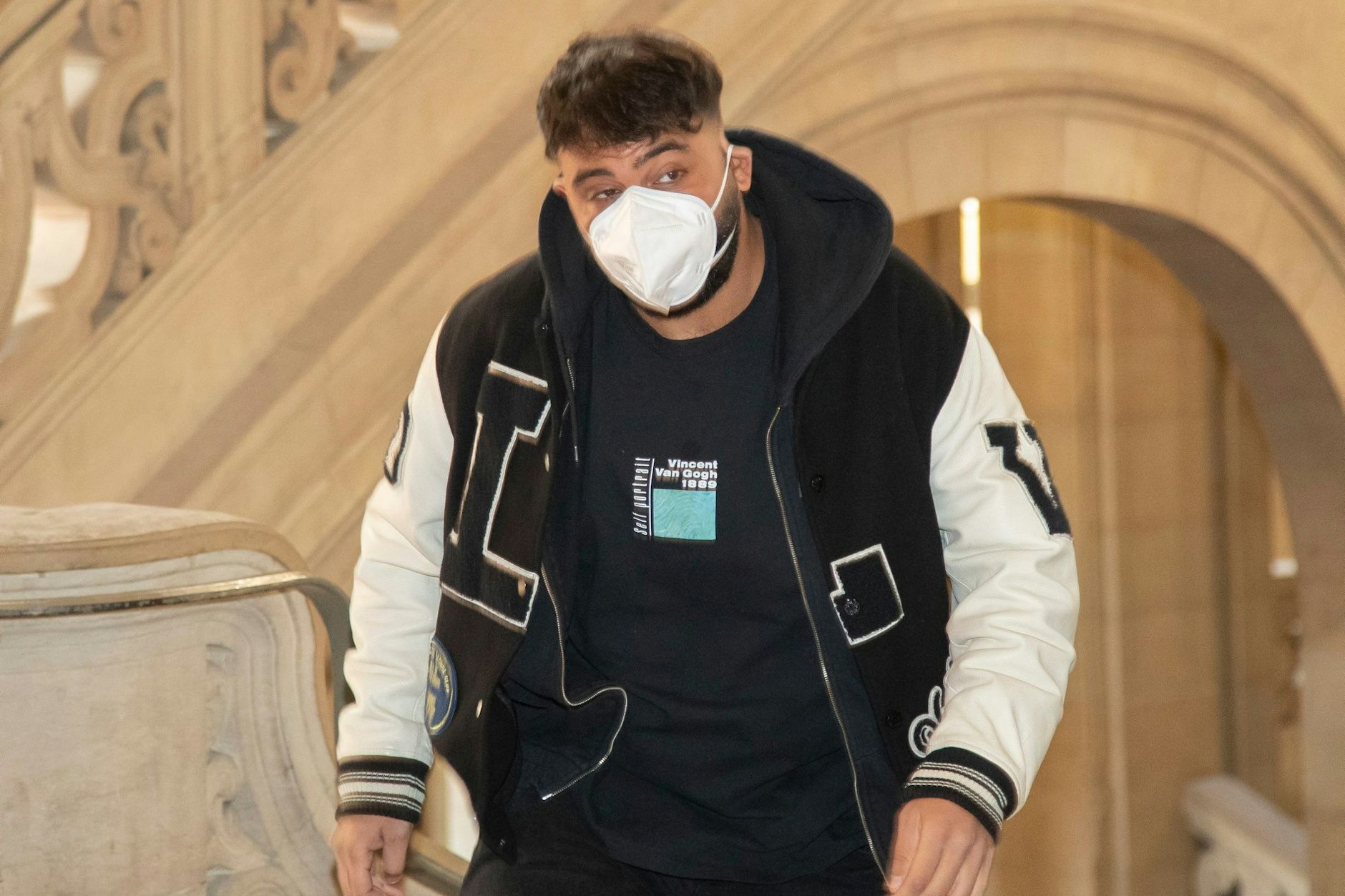 Im Gericht machte  Gangster-Rapper Samra einen müden Eindruck.