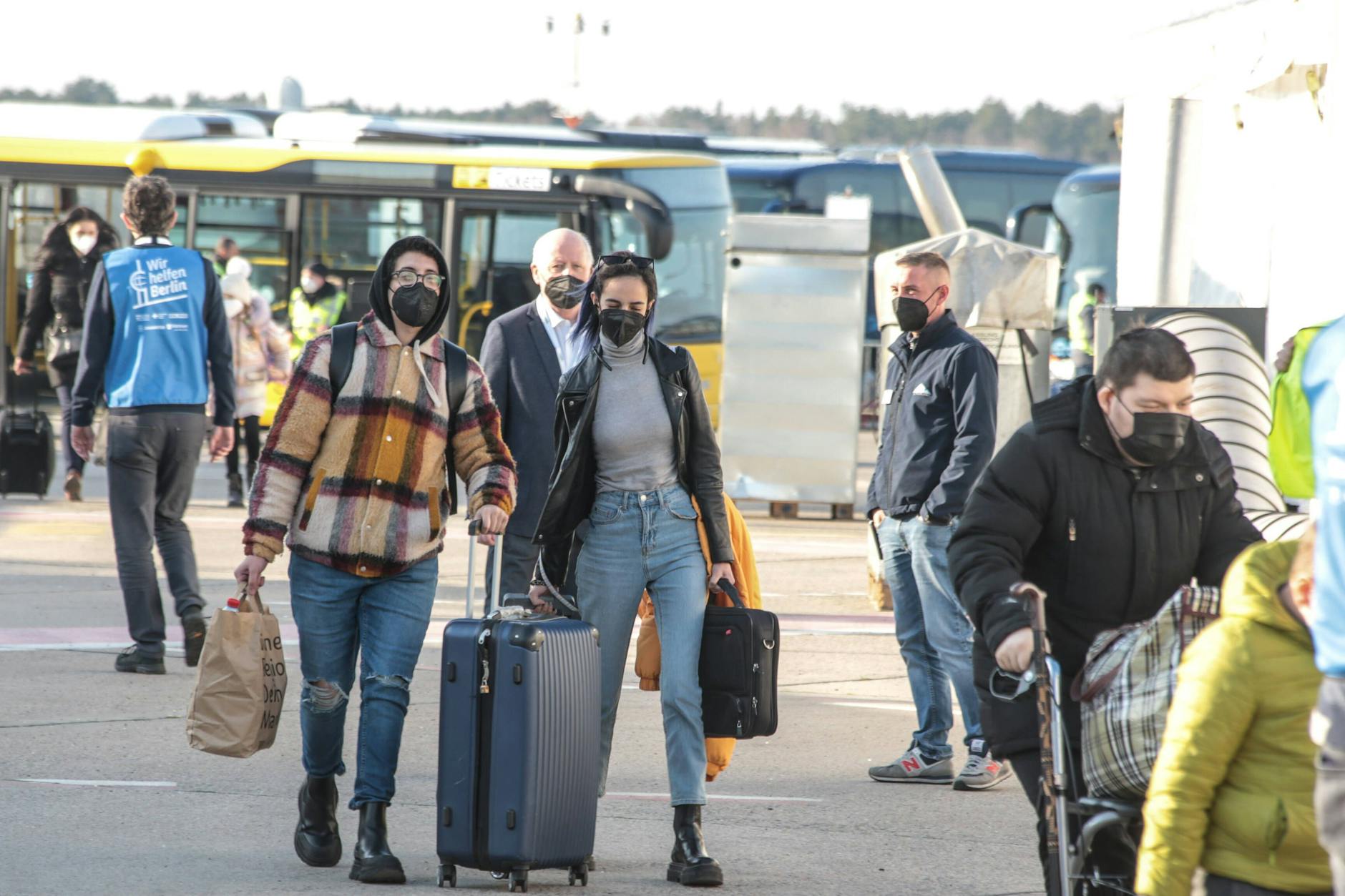 Ukrainische Vertriebene sollen sich im Tegeler Ankunftszentrum als Kriegsflüchtlinge registrieren lassen.