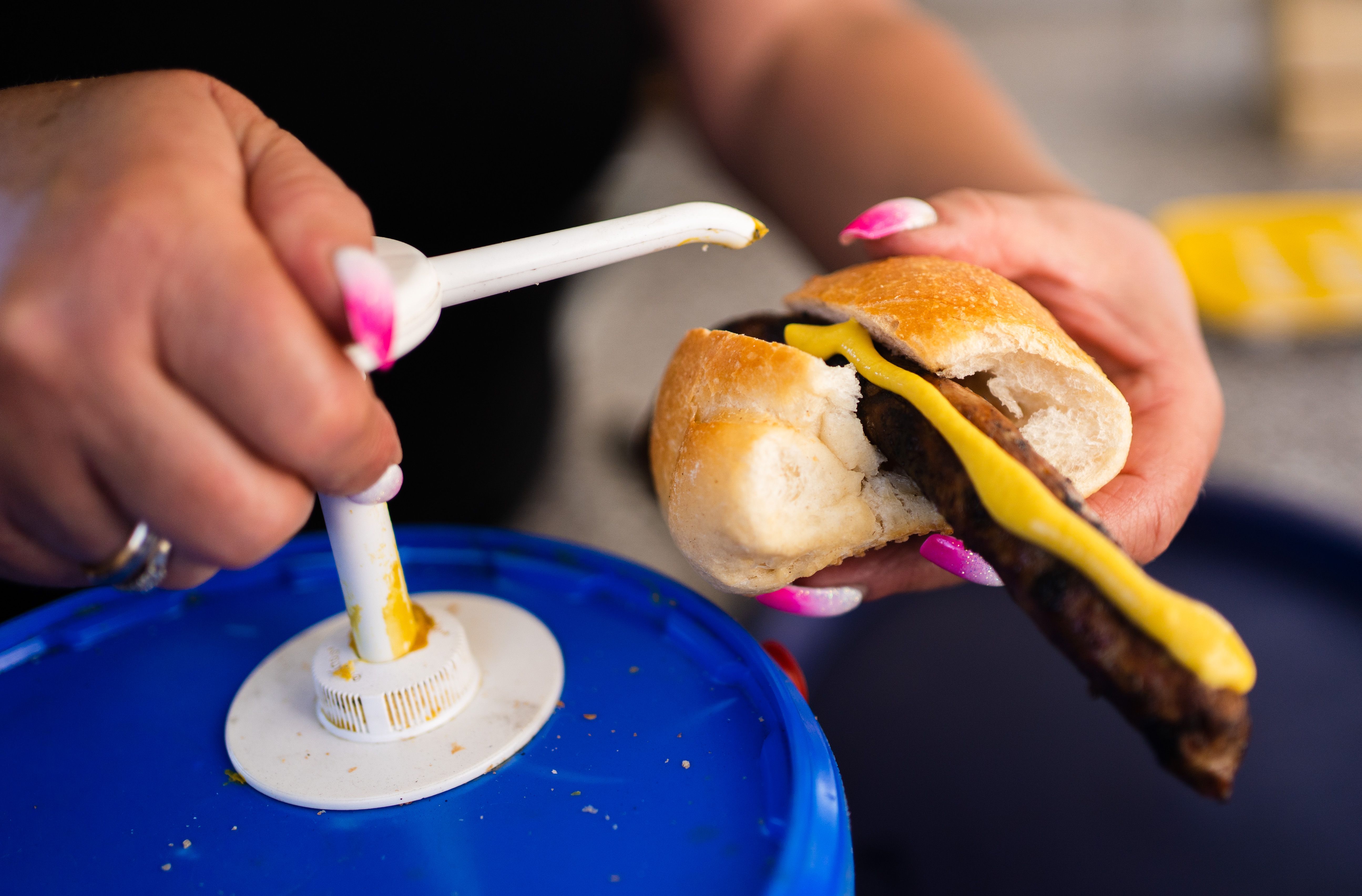 Image - Wegen Ukraine-Krieg: Düstere Nachricht zur Grill-Saison! Droht jetzt auch noch der Senf-Engpass?