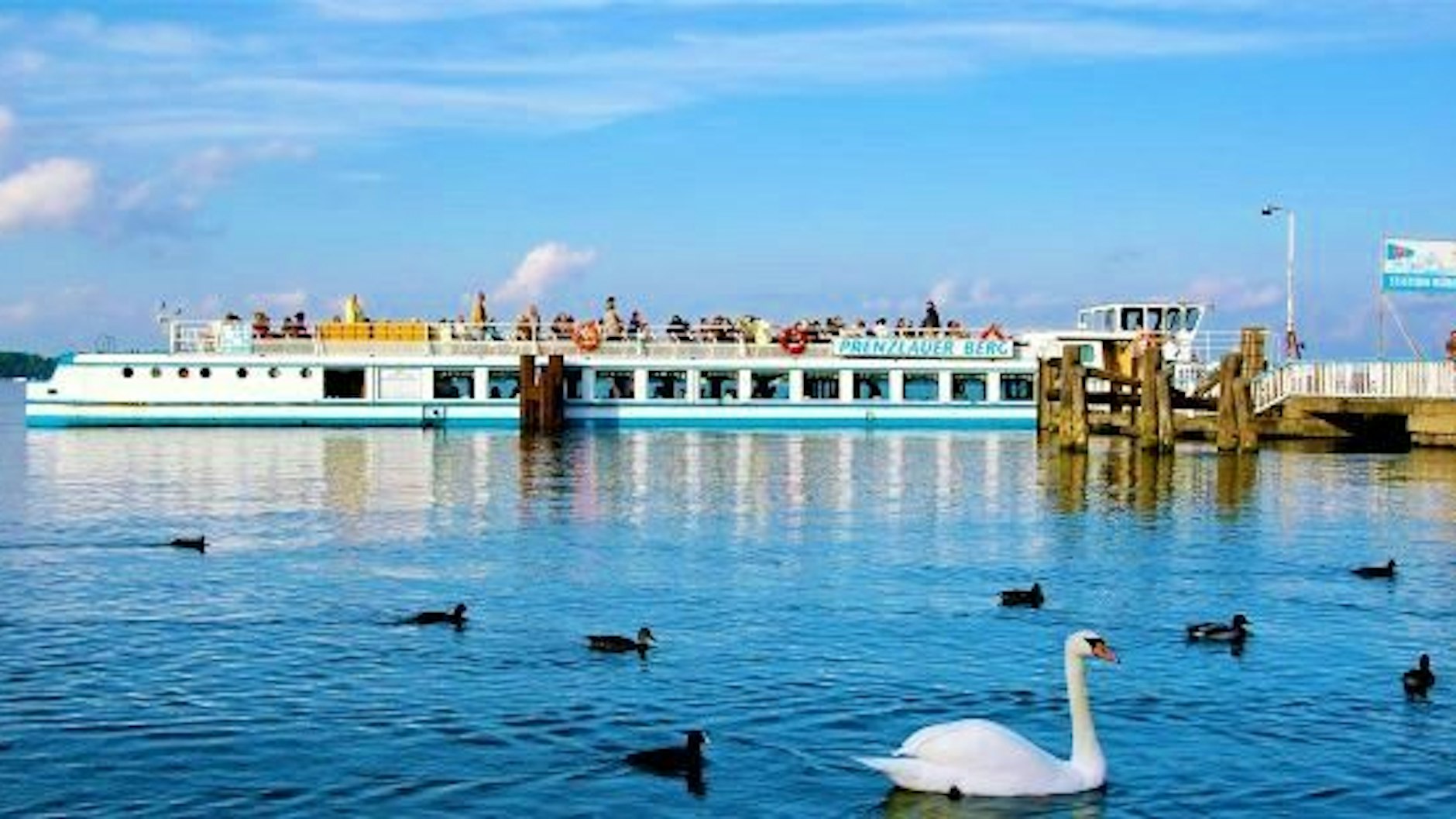 Anlegestelle „Rübezahl“ am Müggelsee. Hier gibt es auch ein Restaurant.
