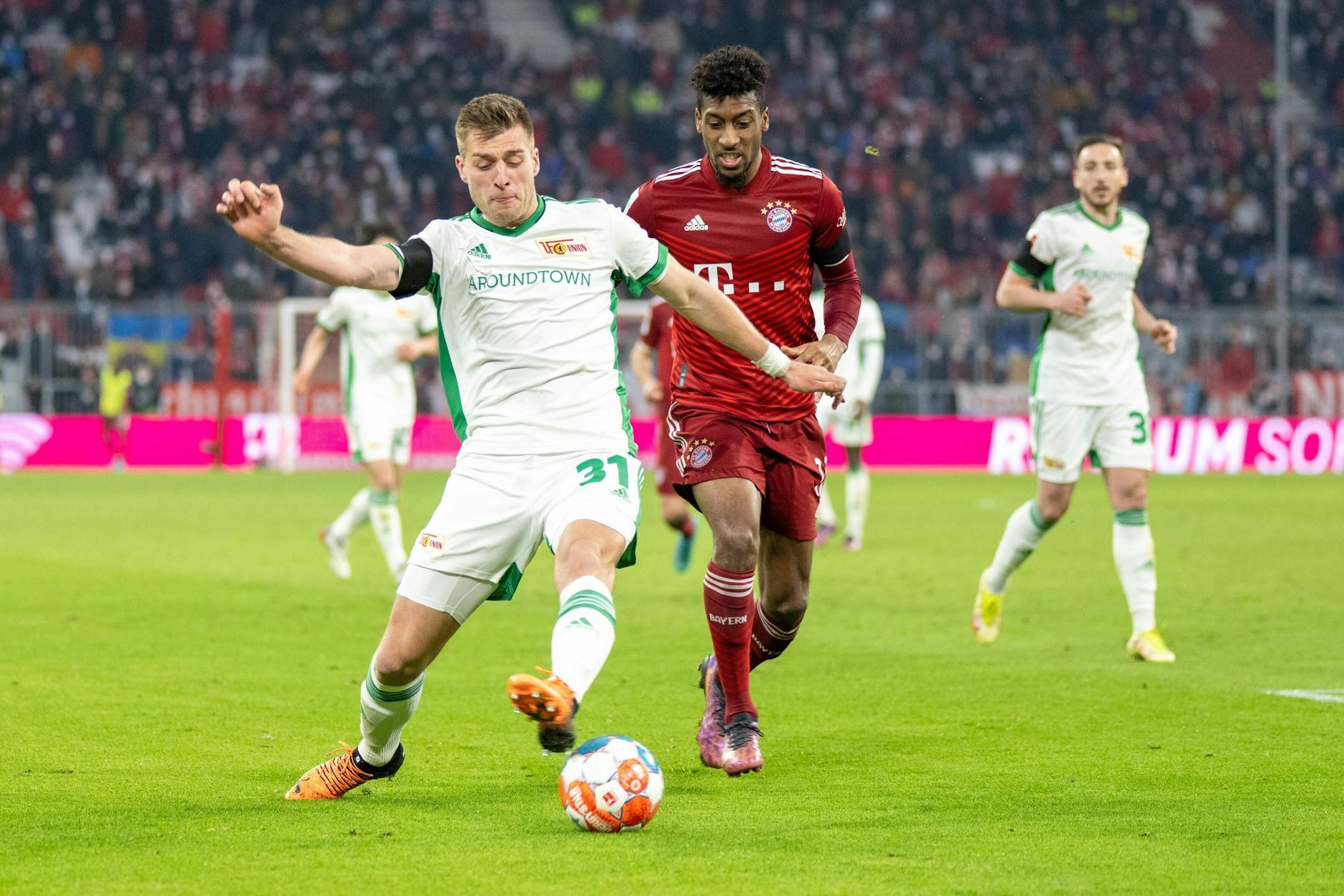 Robin Knoche – hier im Duell mit Bayerns Kingsley Coman – hat ein Vertragsangebot bei Union erst einmal abgelehnt.