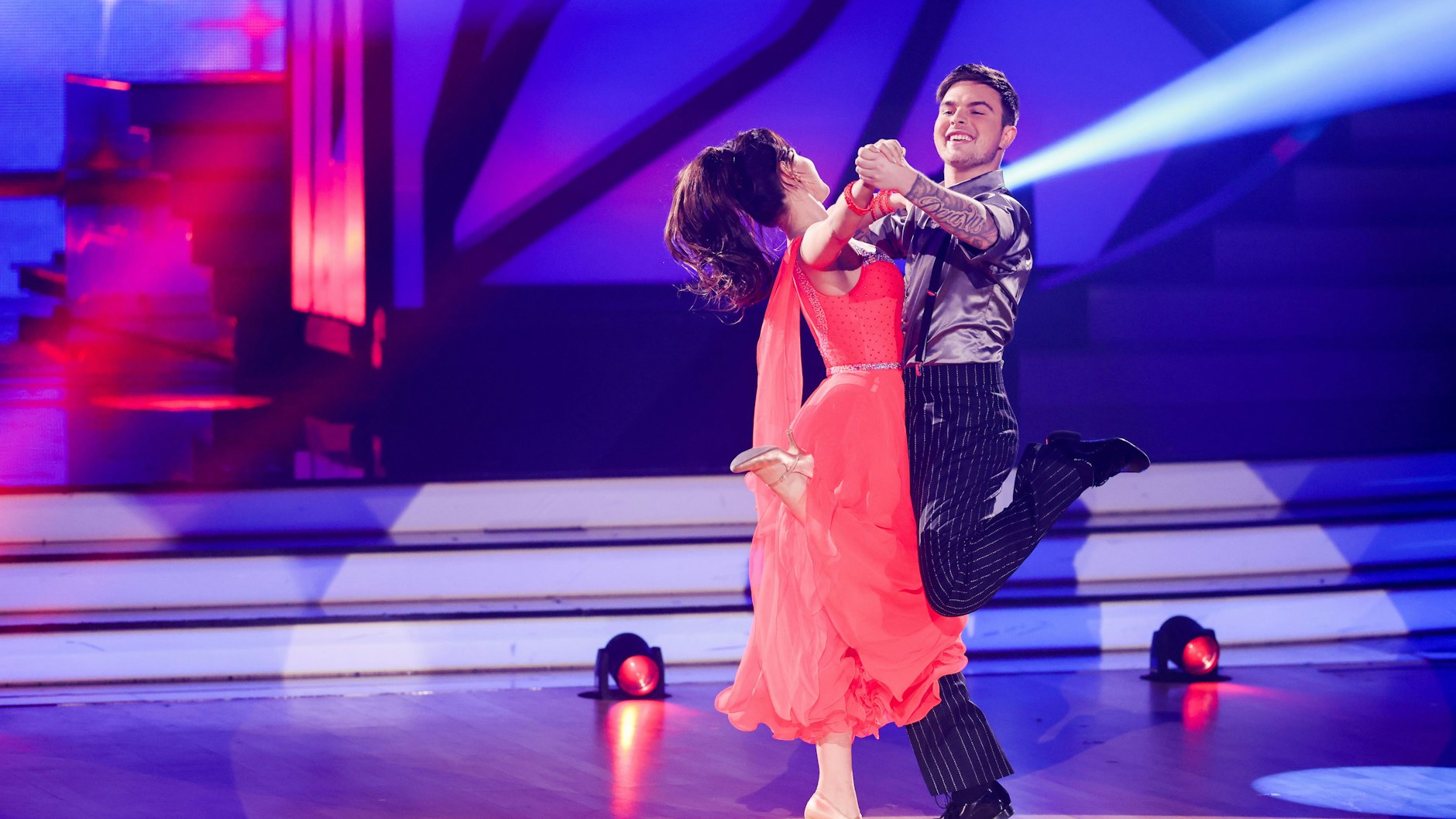 Sänger Mike Singer tanzt bei „Let’s Dance“ mit Christina Luft.