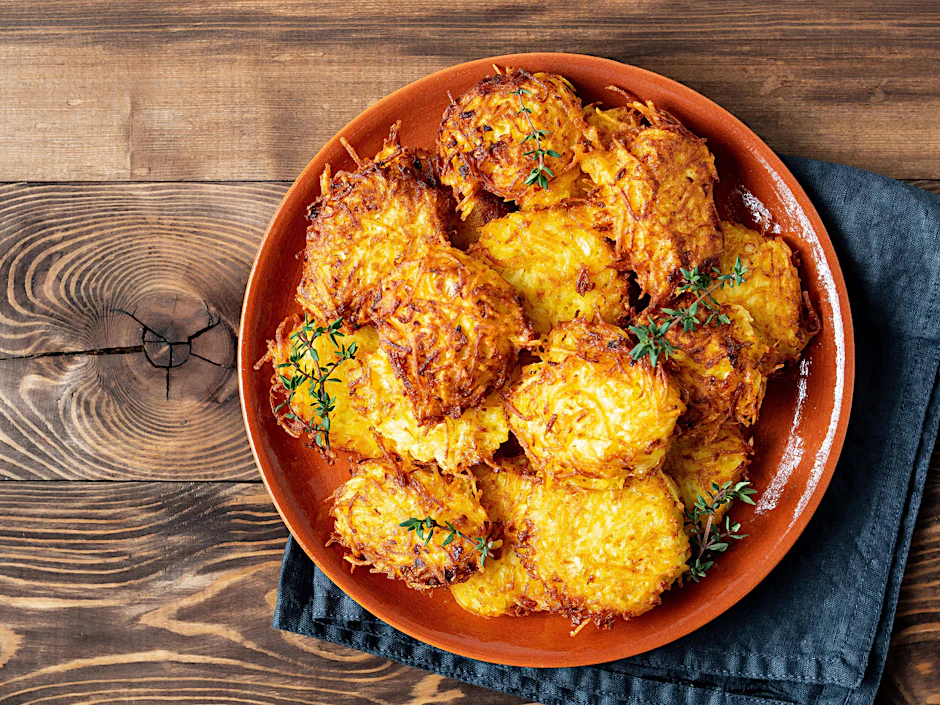 Leckere Rösti aus Spargel und Kartoffel.