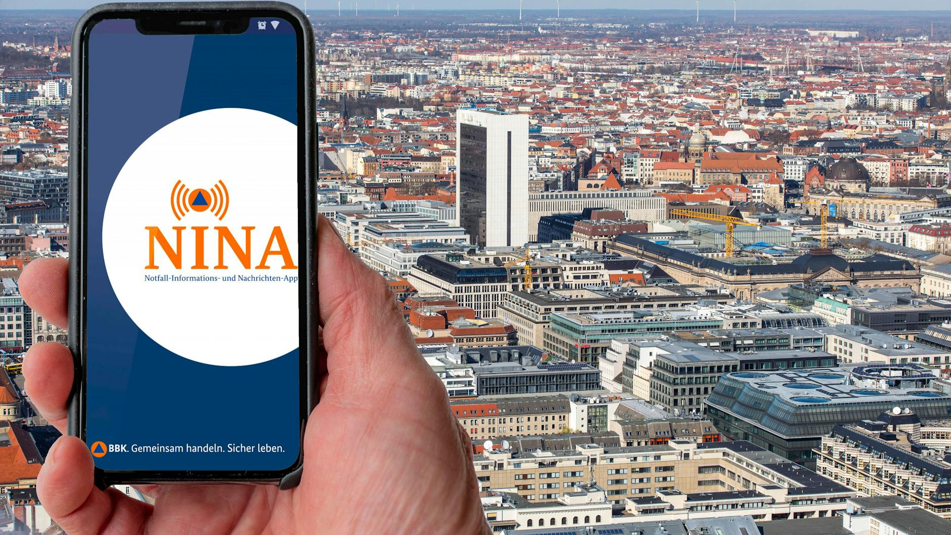 Beim bundesweiten Warntag im September 2020 kamen auf den Handys viele Warnungen zu spät oder gar nicht an.