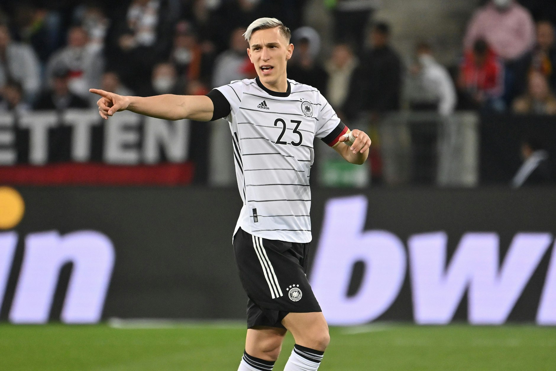 Erhielt viel Lob, aber auch Kritik für sein DFB-Debüt: Ex-Union-Star Nico Schlotterbeck wusste bis auf die Schlussszene beim 2:0 gegen Israel zu gefallen.