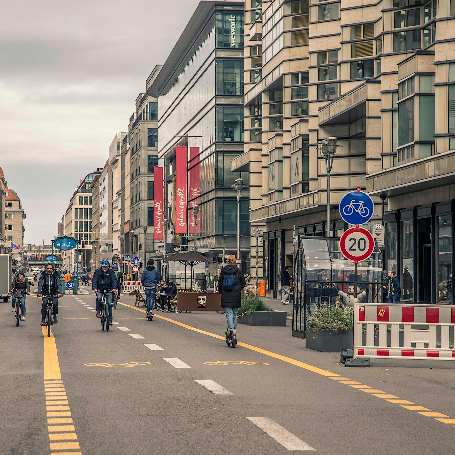 Überraschende Erkenntnis: Die autofreie Friedrichstraße zieht Besucher an