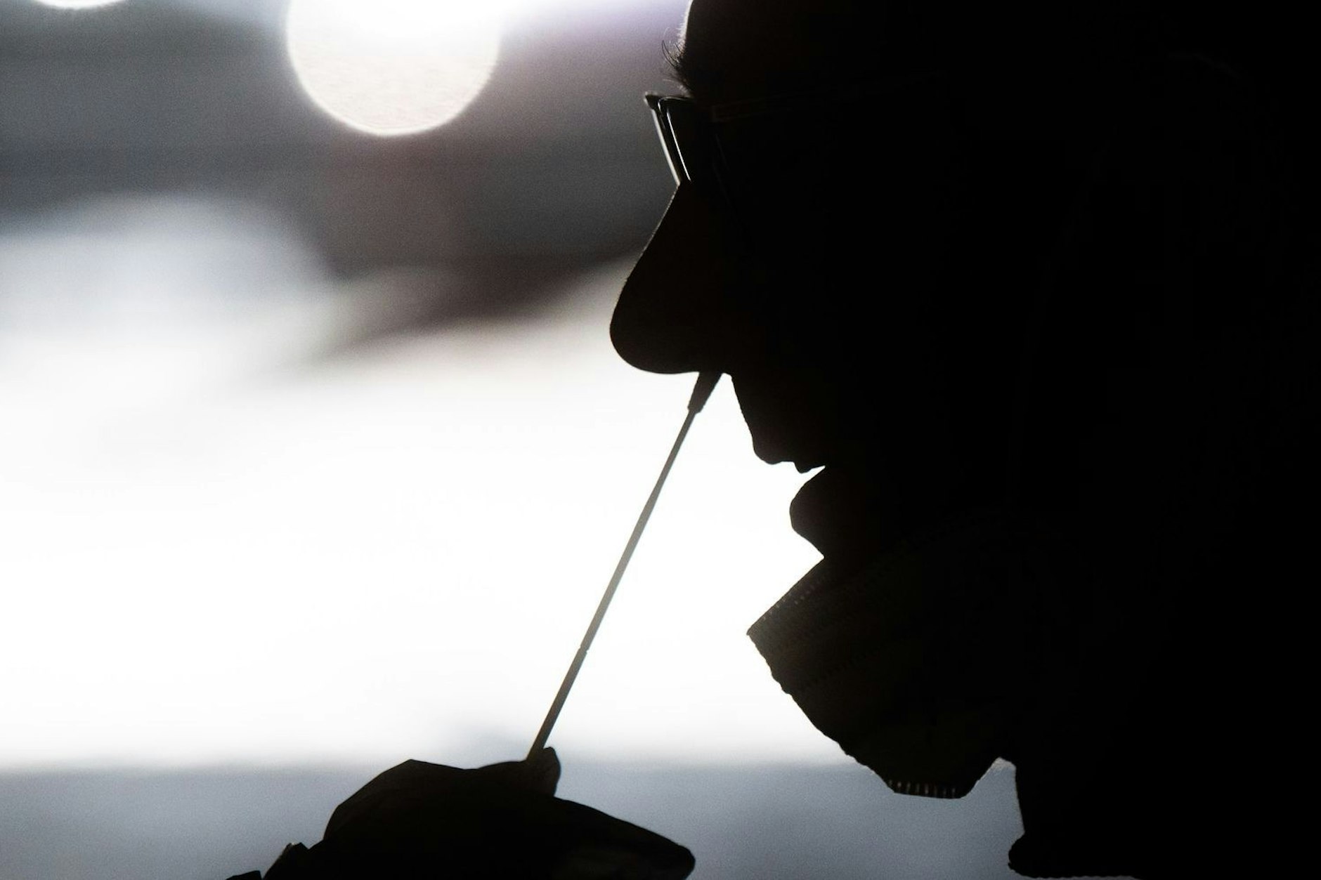 Die Zahl der positiven Corona-Tests ist nach wie vor extrem hoch.