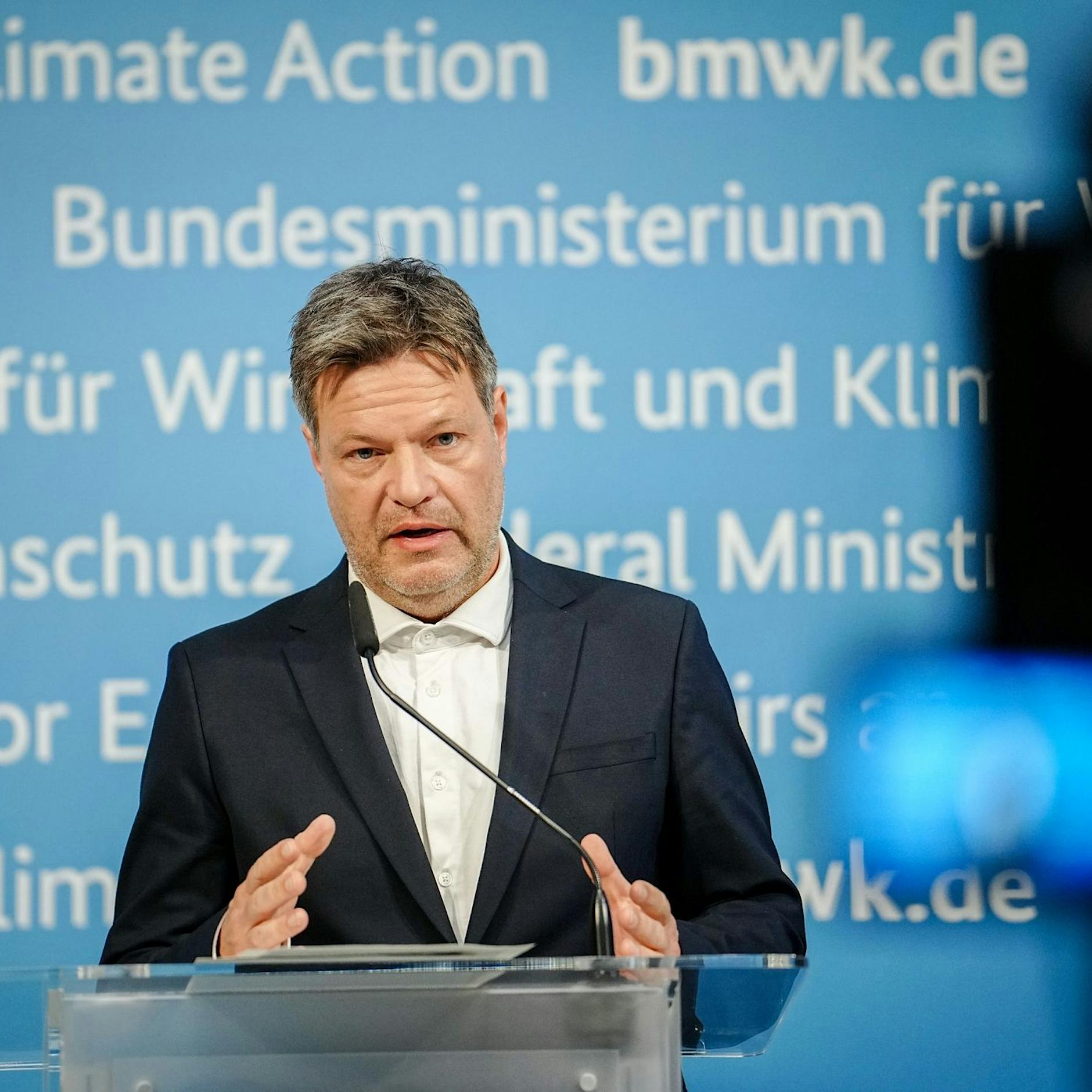 Gas nur noch gegen Rubel? Wirtschaftsmächte lehnen Putins Forderung ab