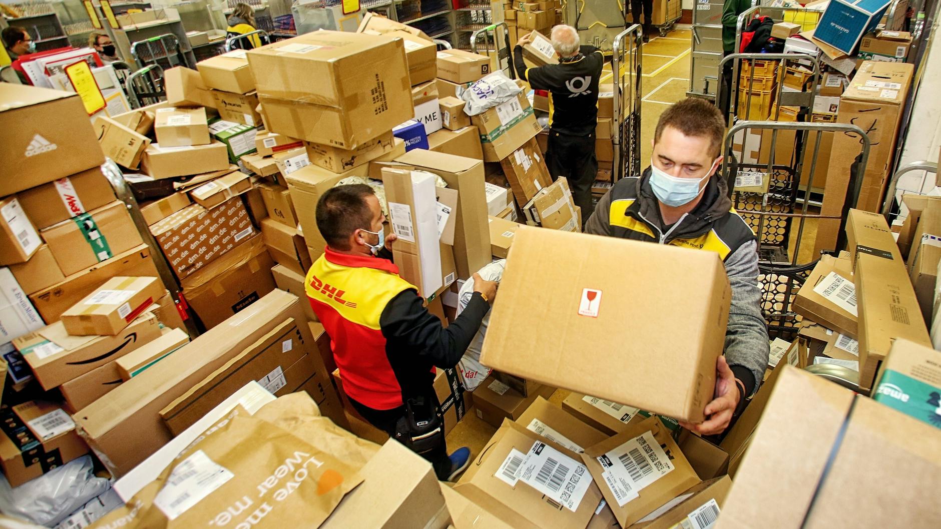 Paketdienste Lieferung von Paketen mit Öffis möglich