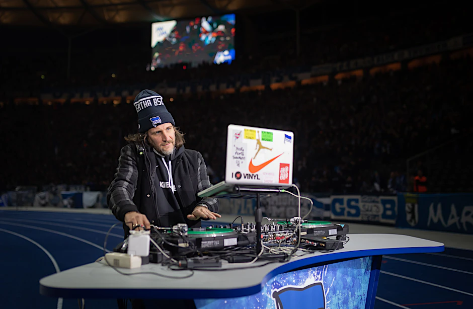 Der Plattenspieler: Christian Fährmann im Olympiastadion.