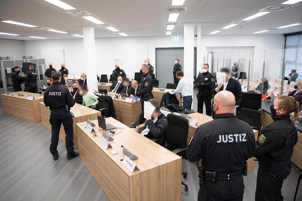 Dresdner Juwelendiebstahl: Ein Angeklagter legt Geständnis ab