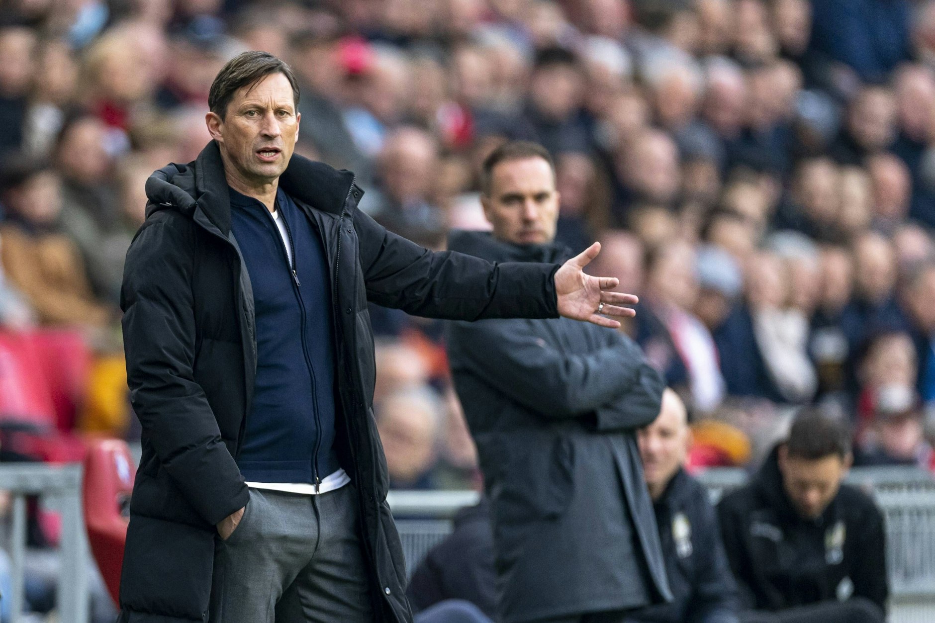 Eindhoven-Trainer Roger Schmidt wird nicht neuer Cheftrainer bei Hertha BSC, sondern heuert lieber bei Benfica Lissabon an.