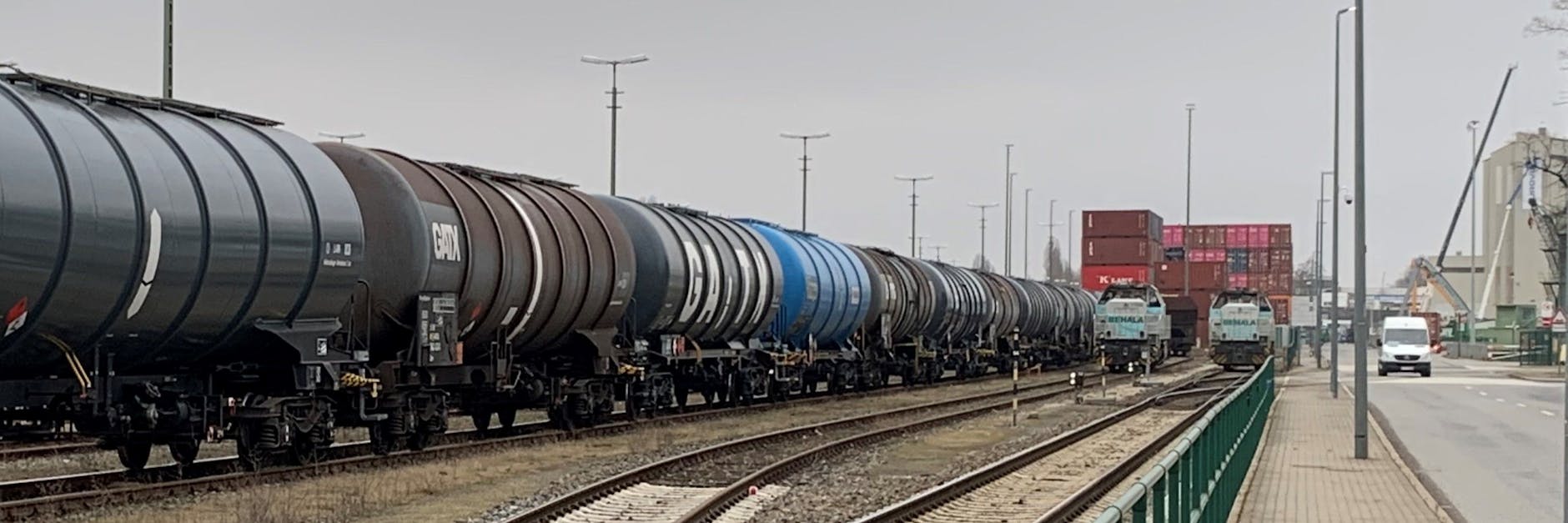 Wo die Güterbahn noch gut läuft: Im Westhafen wird unter anderem Treibstoff umgeschlagen.