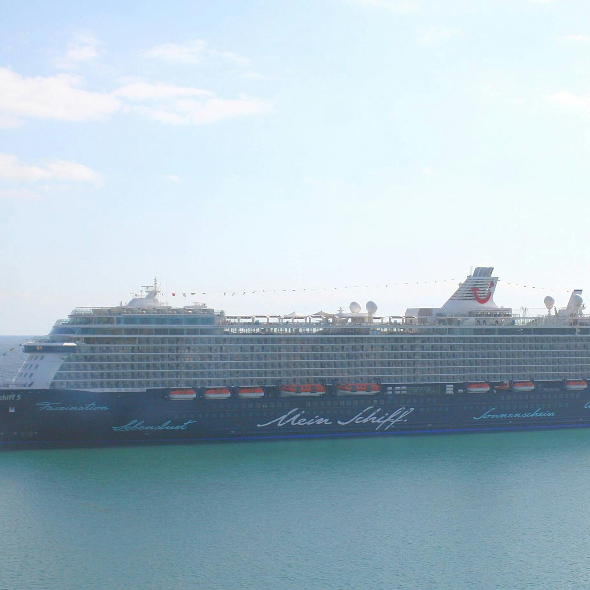 Corona-Ausbruch auf „Mein Schiff 5“ – Urlauber in Quarantäne