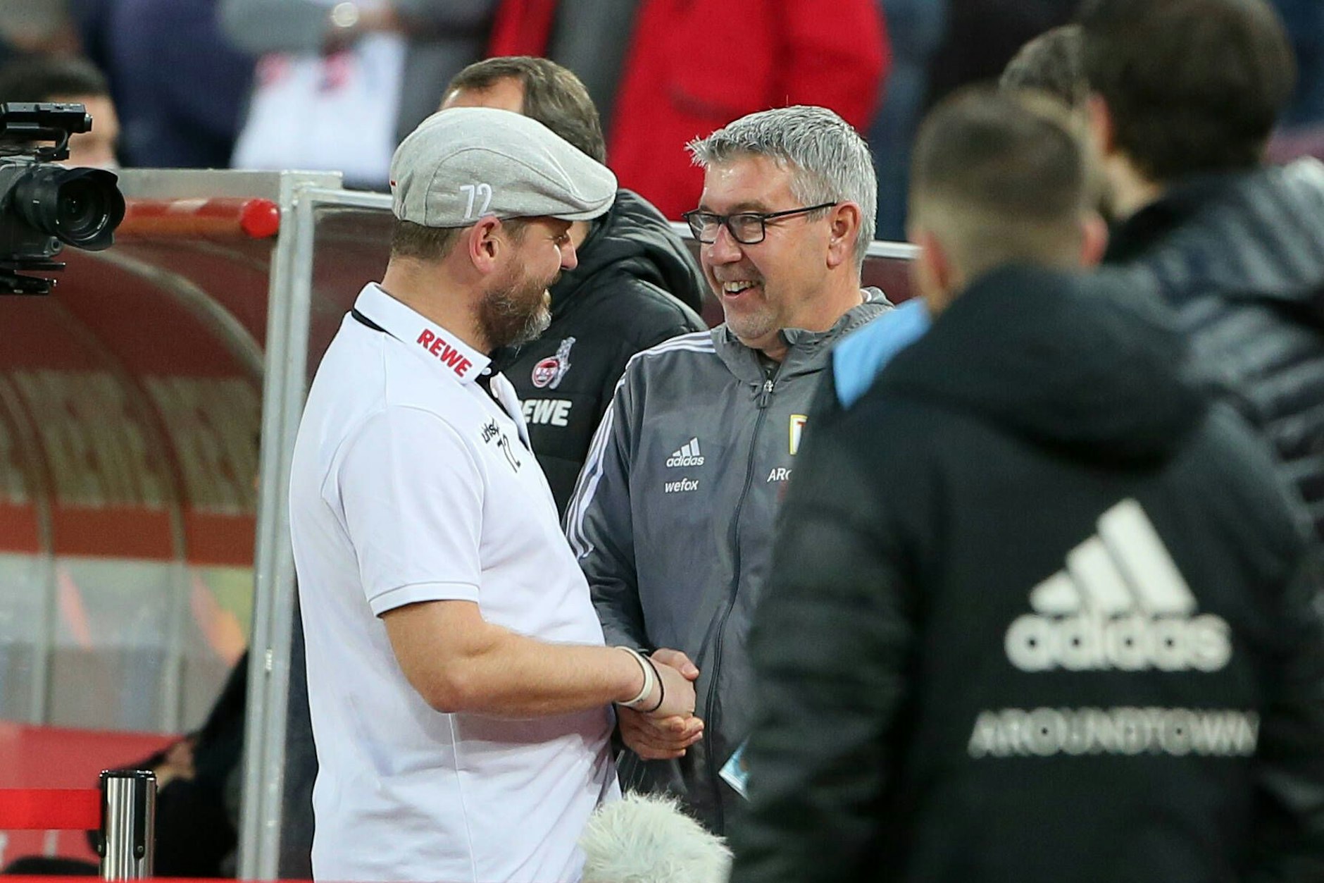 Zwei, die sich gut verstehen: Kölns Steffen Baumgart und Unions Cheftrainer Urs Fischer