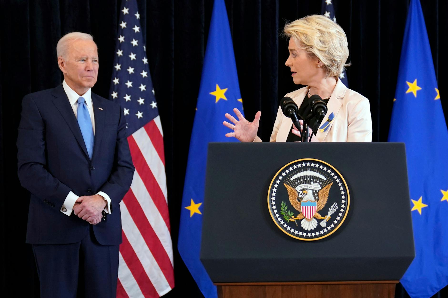 US-Präsident Joe Biden und Präsidentin der Europäischen Kommission Ursula von der Leyen in Brüssel