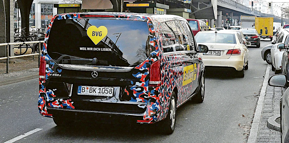 On-demand-Ridepooling: Mit dem Berlkönig kann man dies in Berlin bereits ausprobieren. Die Ausnahmegenehmigung endet im September. Dann sollen die neuen Rufbusse schon fahren.