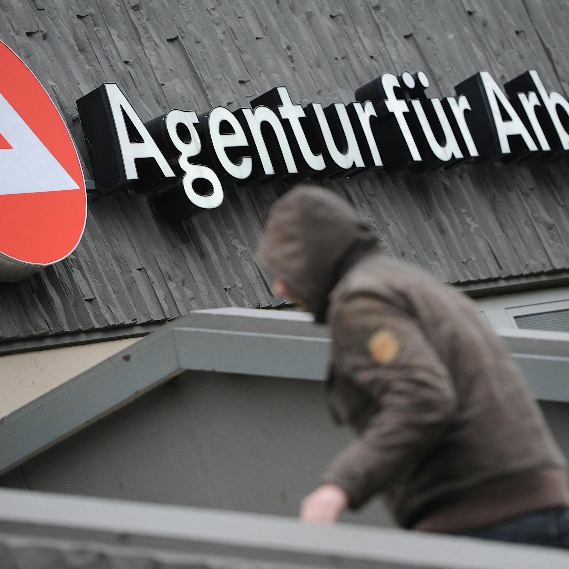 Jugendarbeitslosigkeit in Berlin erreicht neuen Höchststand seit Monaten