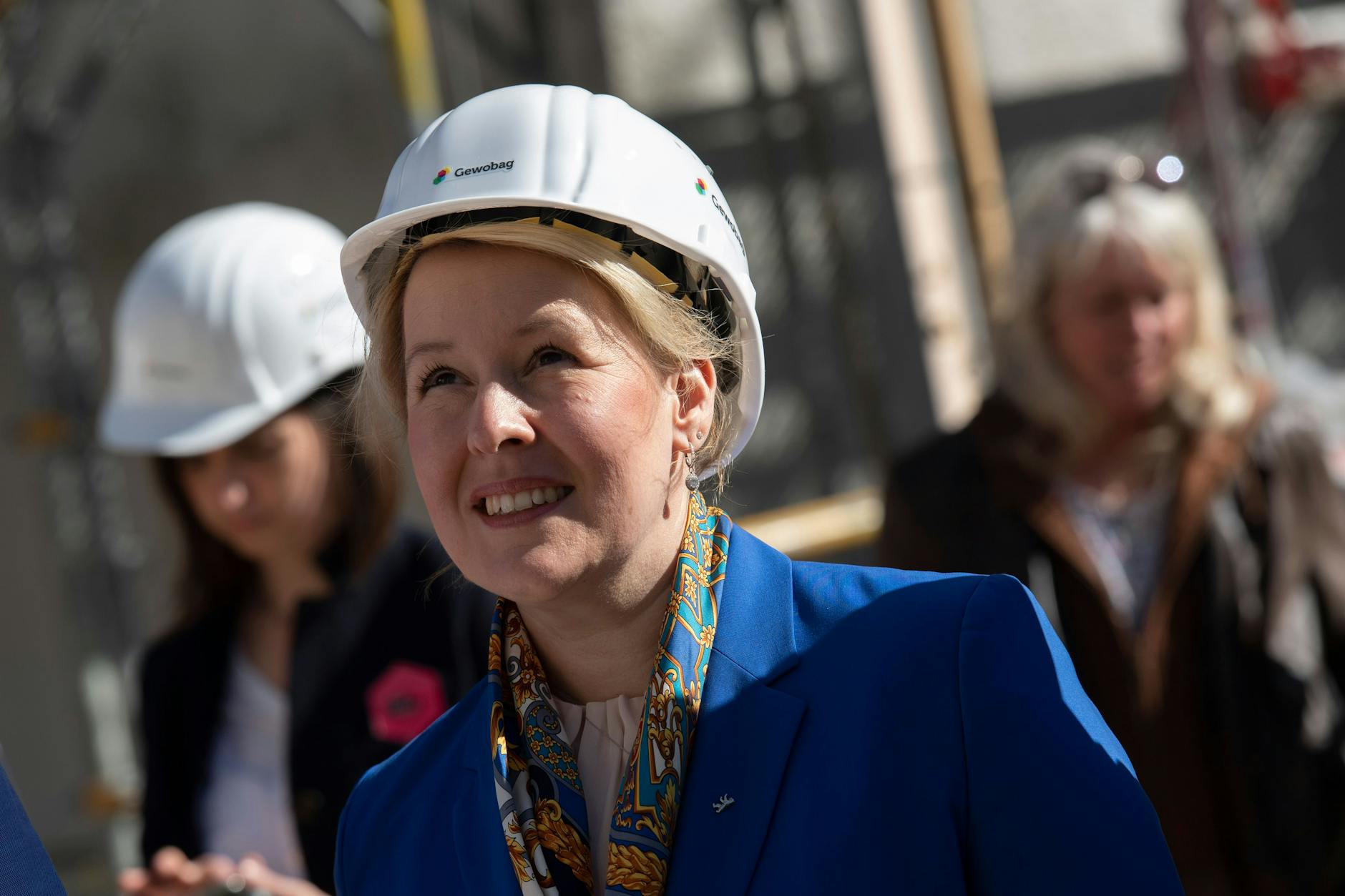 Franziska Giffey (SPD) hat in ihren ersten 100 Tagen als Regierende Bürgermeisterin von Berlin viel bewirkt. Aber es gibt auch Kritik.