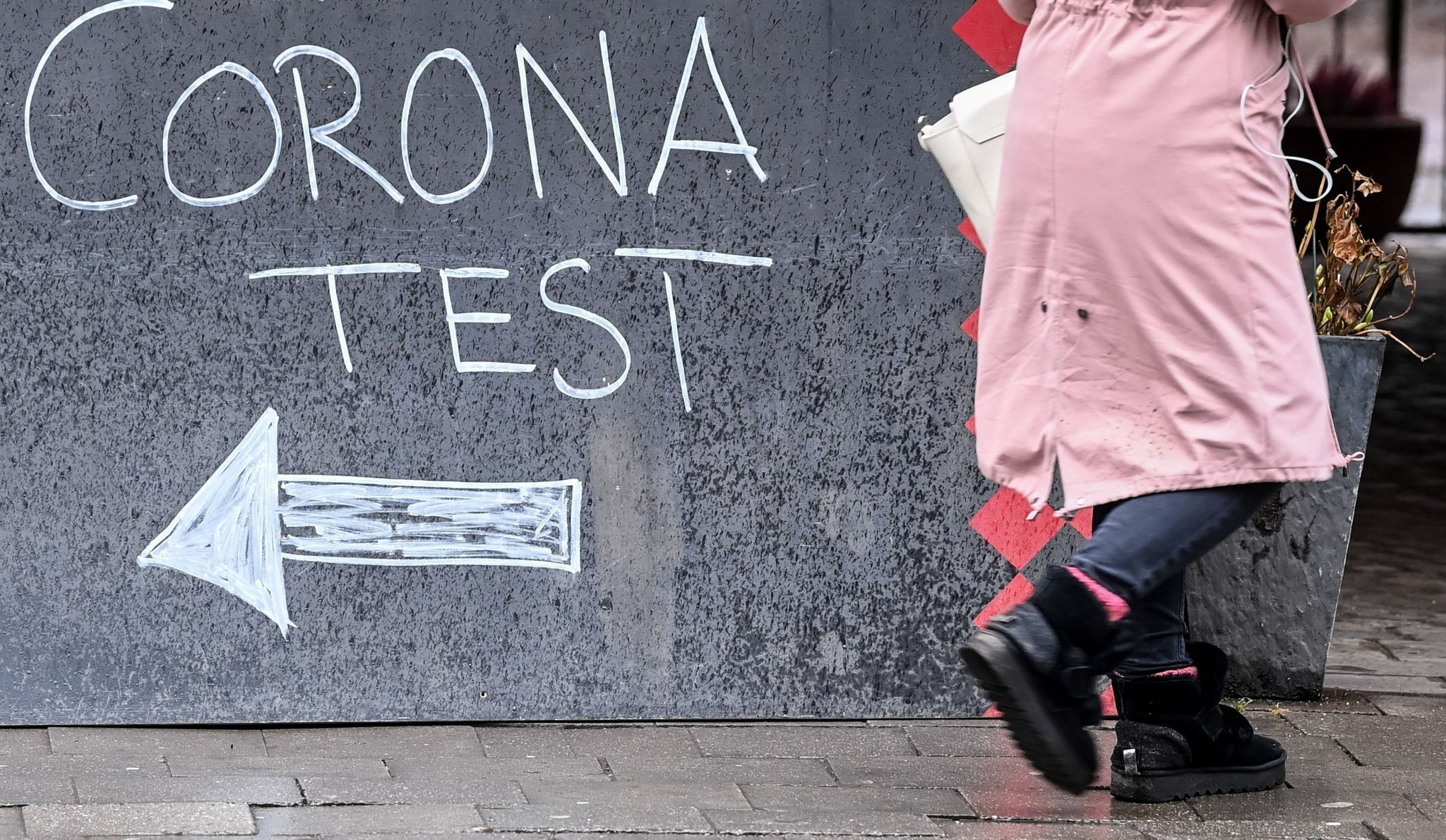 Image - Betrug mit Corona-Teststationen: Bande kassiert neun Millionen Euro