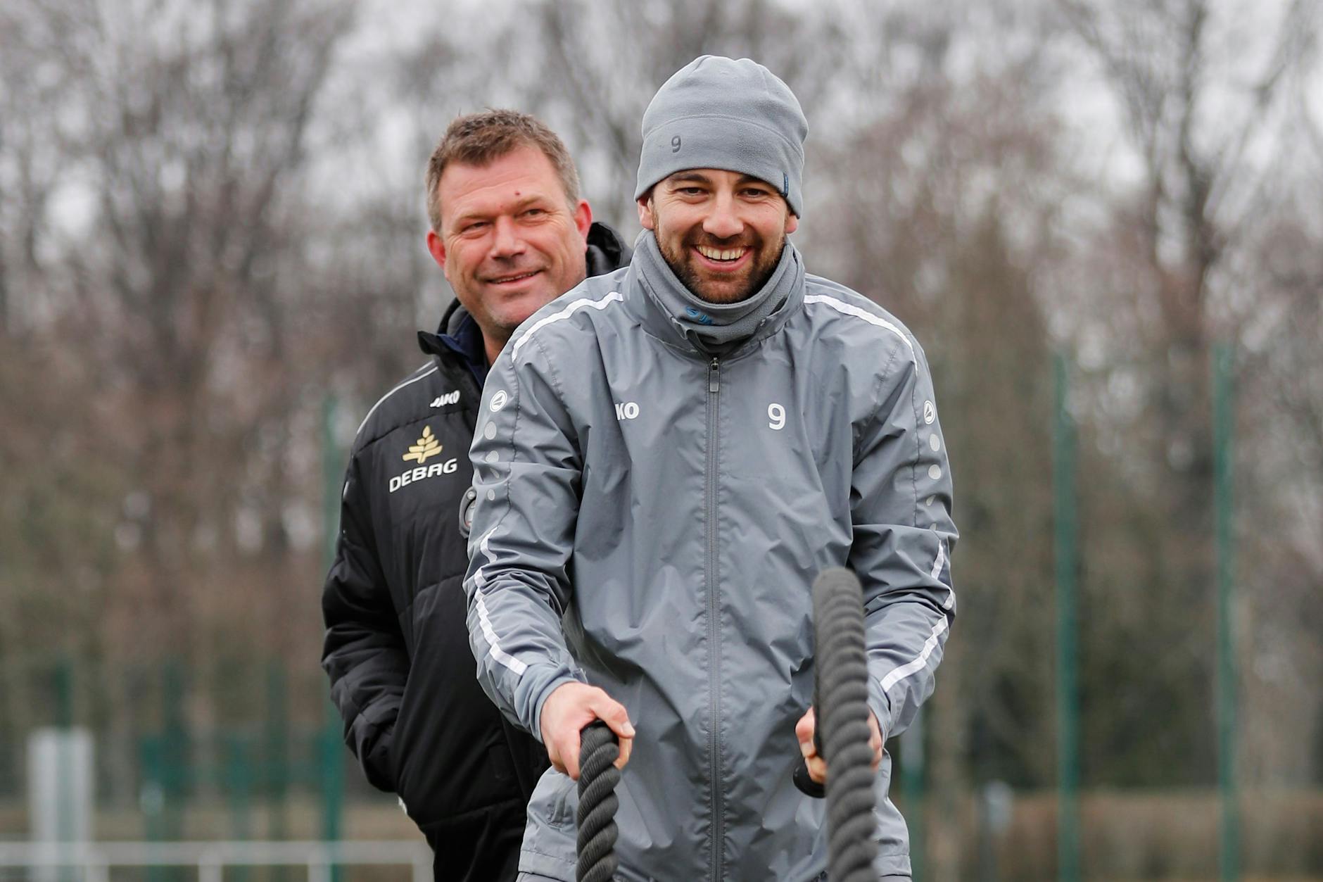 Zwei Christians, ein Gedanke: Beck an den Seilen, sein Trainer Benbennek dahinter. Und beide warnen vor den restlichen Aufgaben.