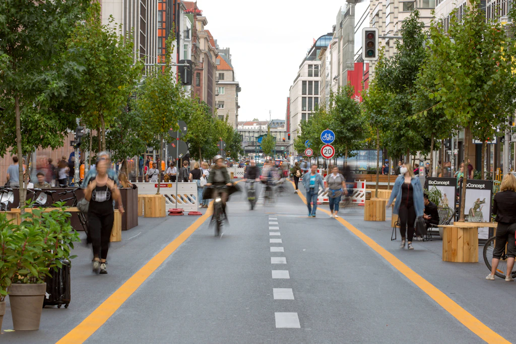 Schluss jetzt! Die Friedrichstraße muss wieder für Autos geöffnet werden