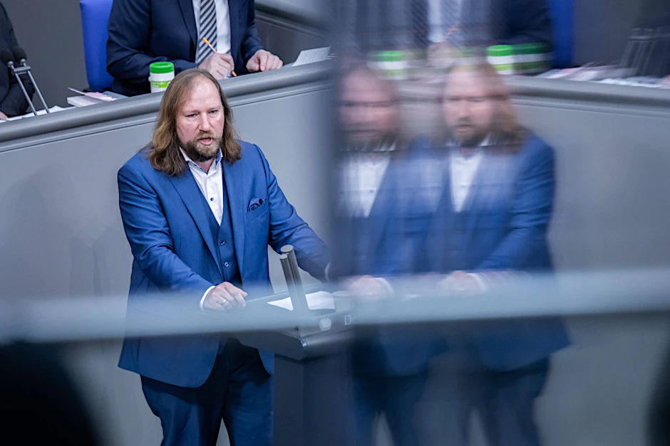Anton Hofreiter (Bündnis 90/Die Grünen) bei einer Rede im Bundestag. Er ist Vorsitzender des Europa-Ausschusses.