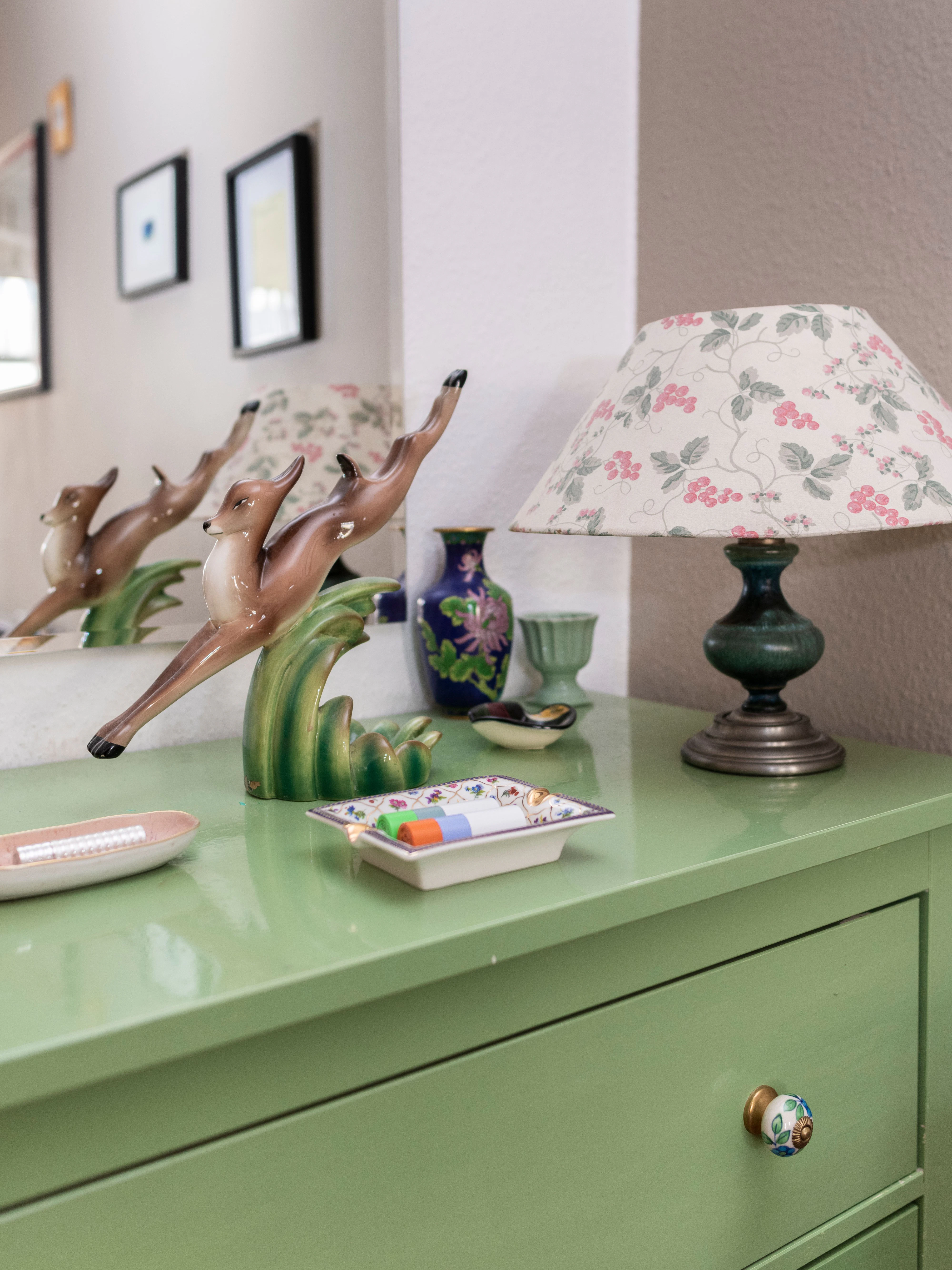 Bambi auf Italienisch: Die Art-déco-Figur kaufte Korte im ligurischen Imperia, wo sie seit ihrer Kindheit Urlaub macht.