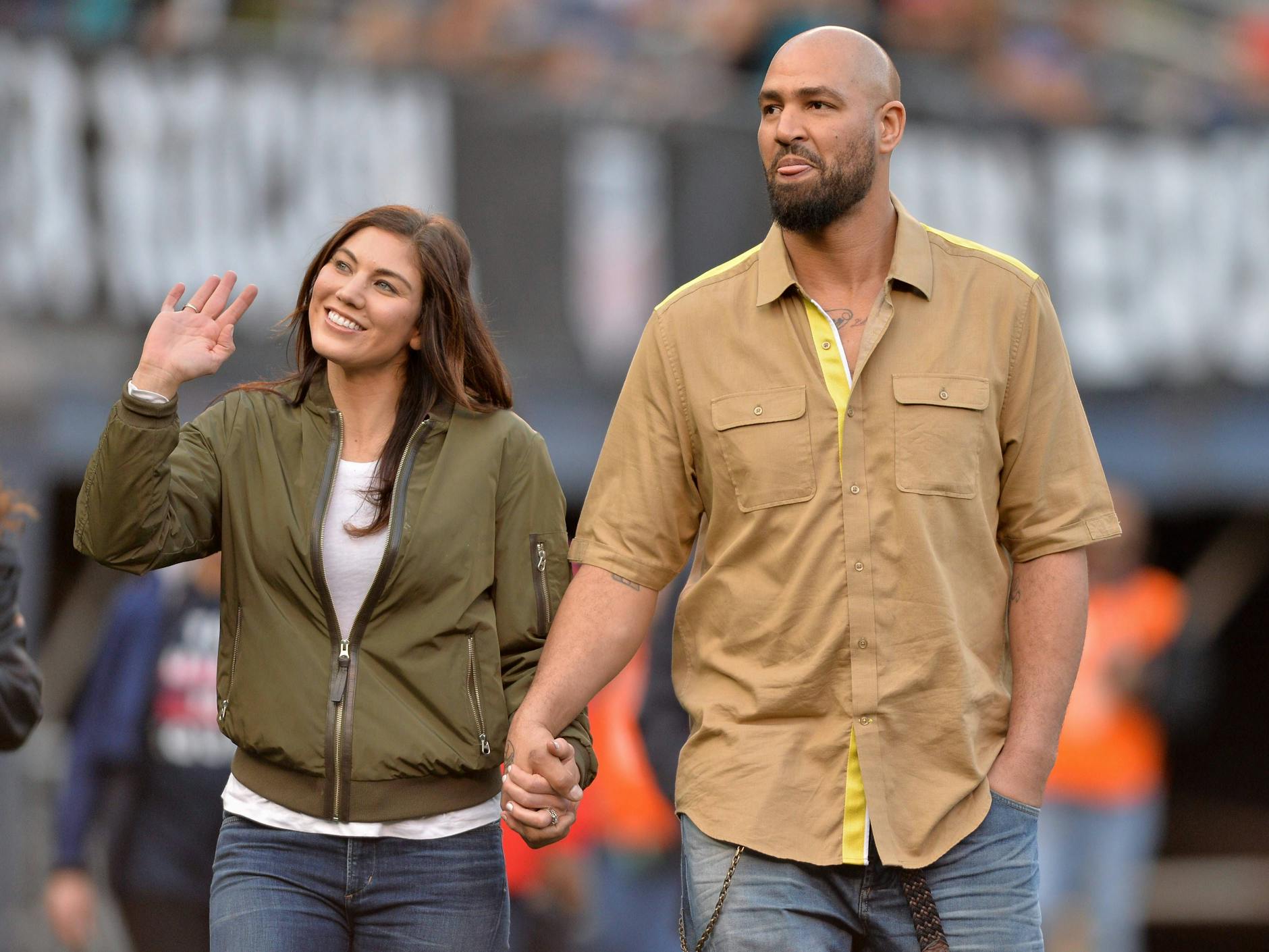 Hope Solo, hier mit Ehemann Jerramy Stevens, sorgt nicht zum ersten Mal für negative Schlagzeilen.