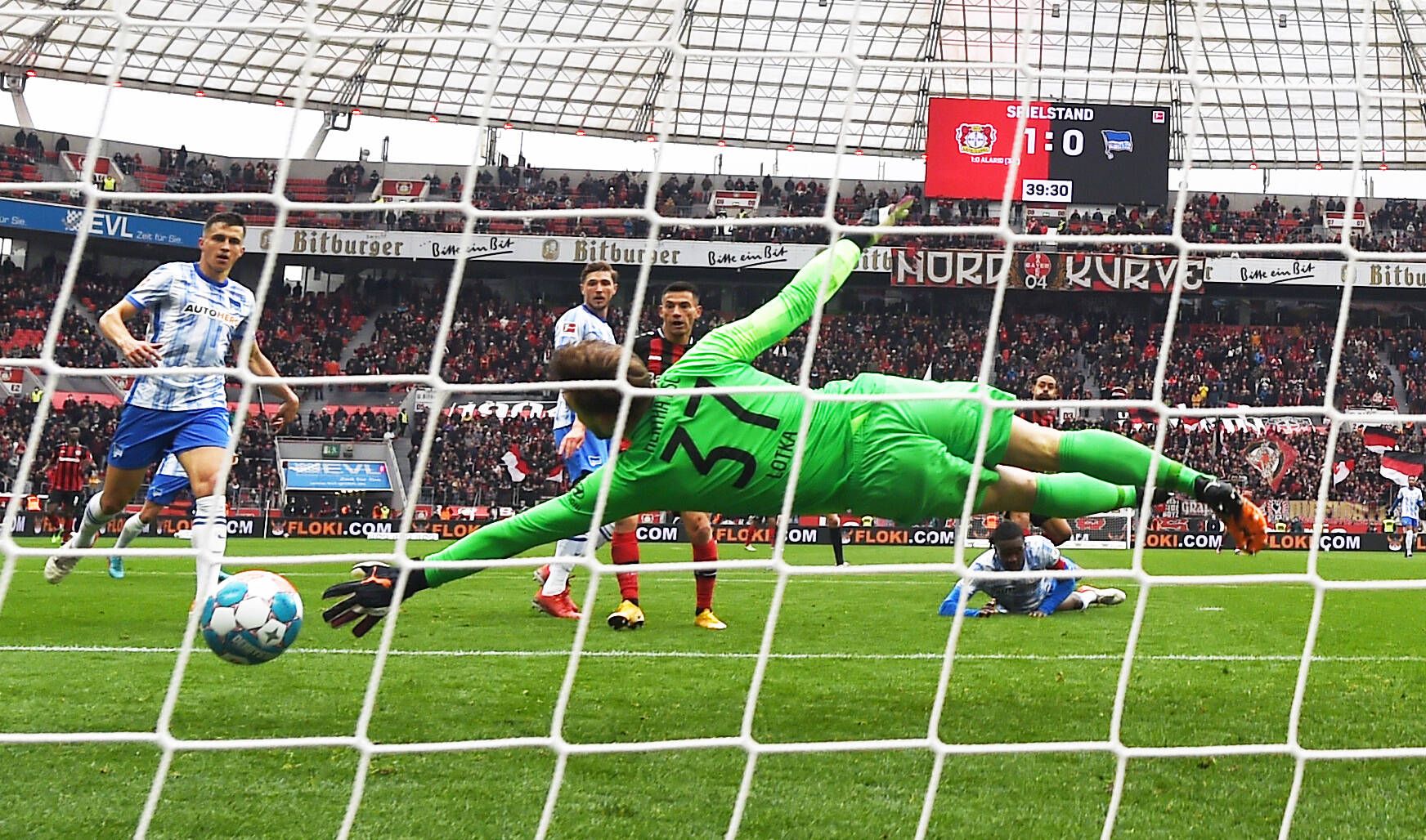 Image - 1:2 in Leverkusen! Magath verliert sein erstes Spiel mit Hertha – und zwei Spieler