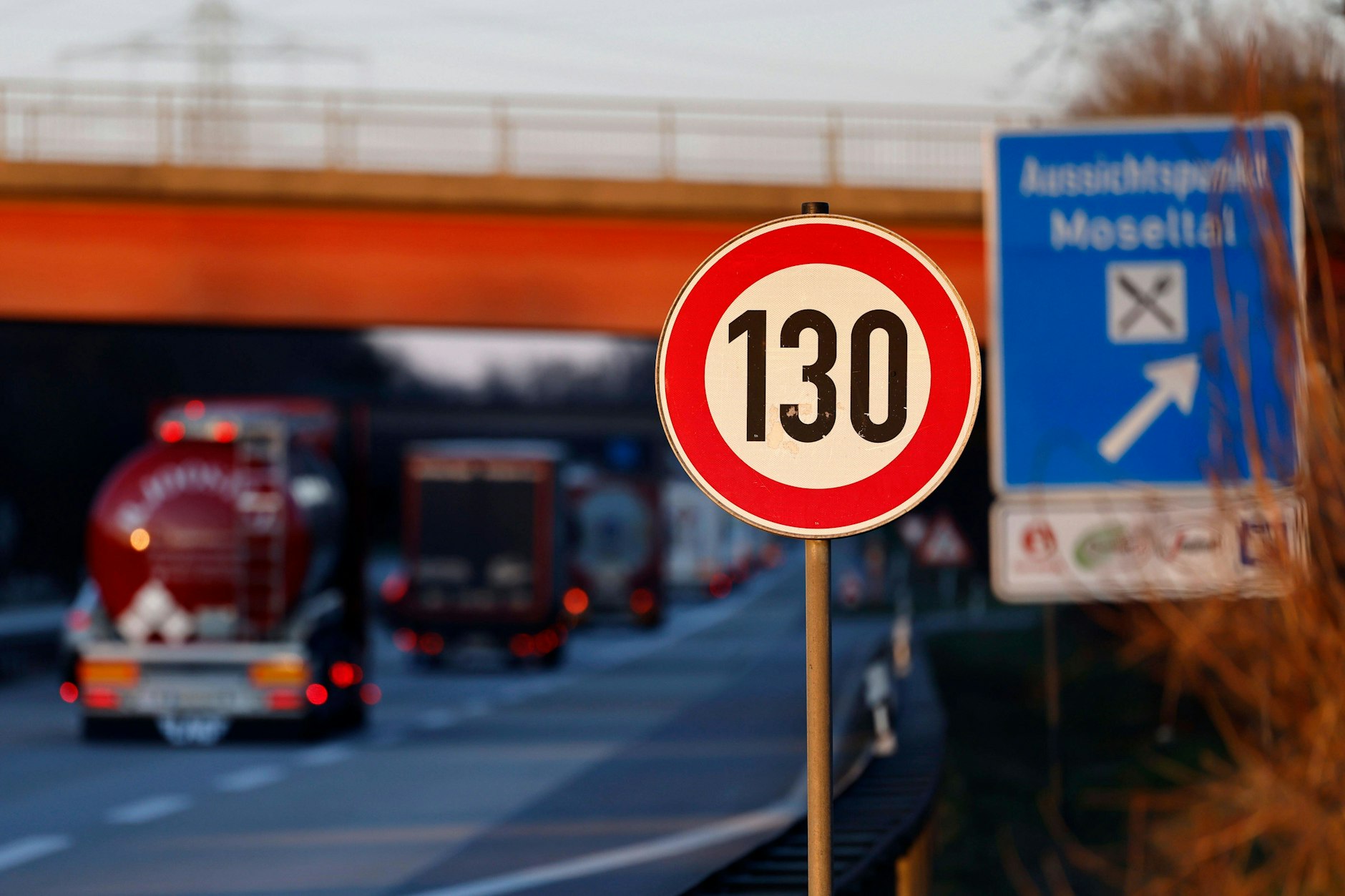 Energiesparen: Hilft jetzt eine Tempolimit auf der Autobahn?