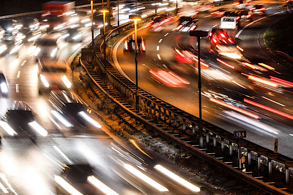 Die A100 in Berlin. Lebensader der Stadt – und eine Belastung für die Umgebung.