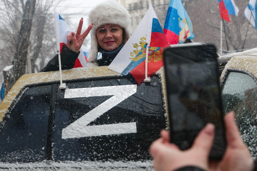 Ukraine-Krieg: Immer mehr Straftaten gegen Ukrainer und Russen in Berlin!