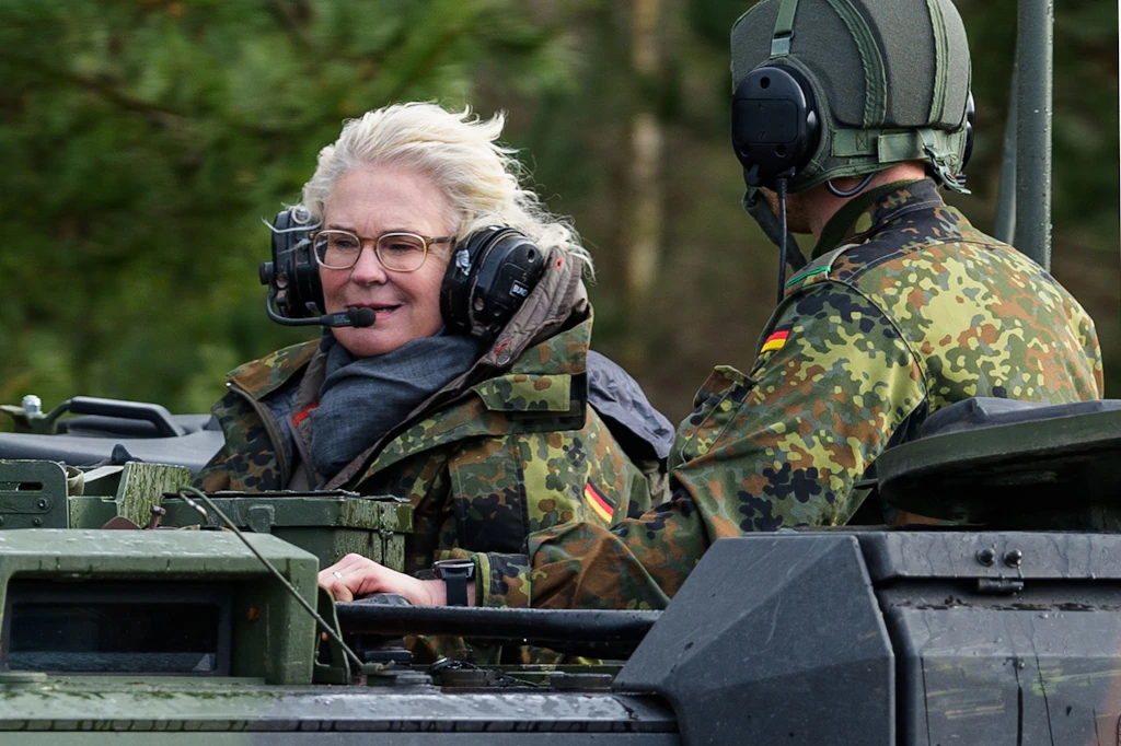 Kritik an Christine Lambrecht: „Sie blamiert Deutschland“